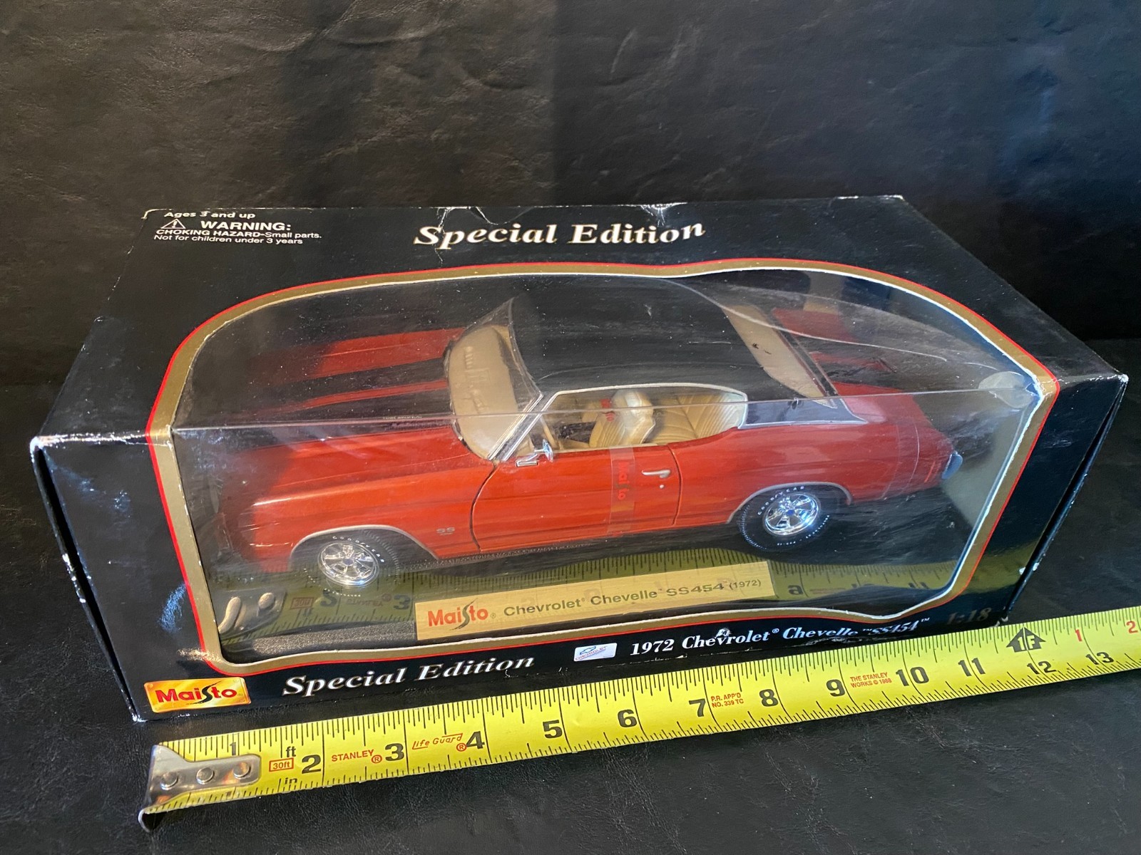 Maisto Special Edition 1972 Chevrolet Chevelle SS454 diecast 1:18 car Red/Orange