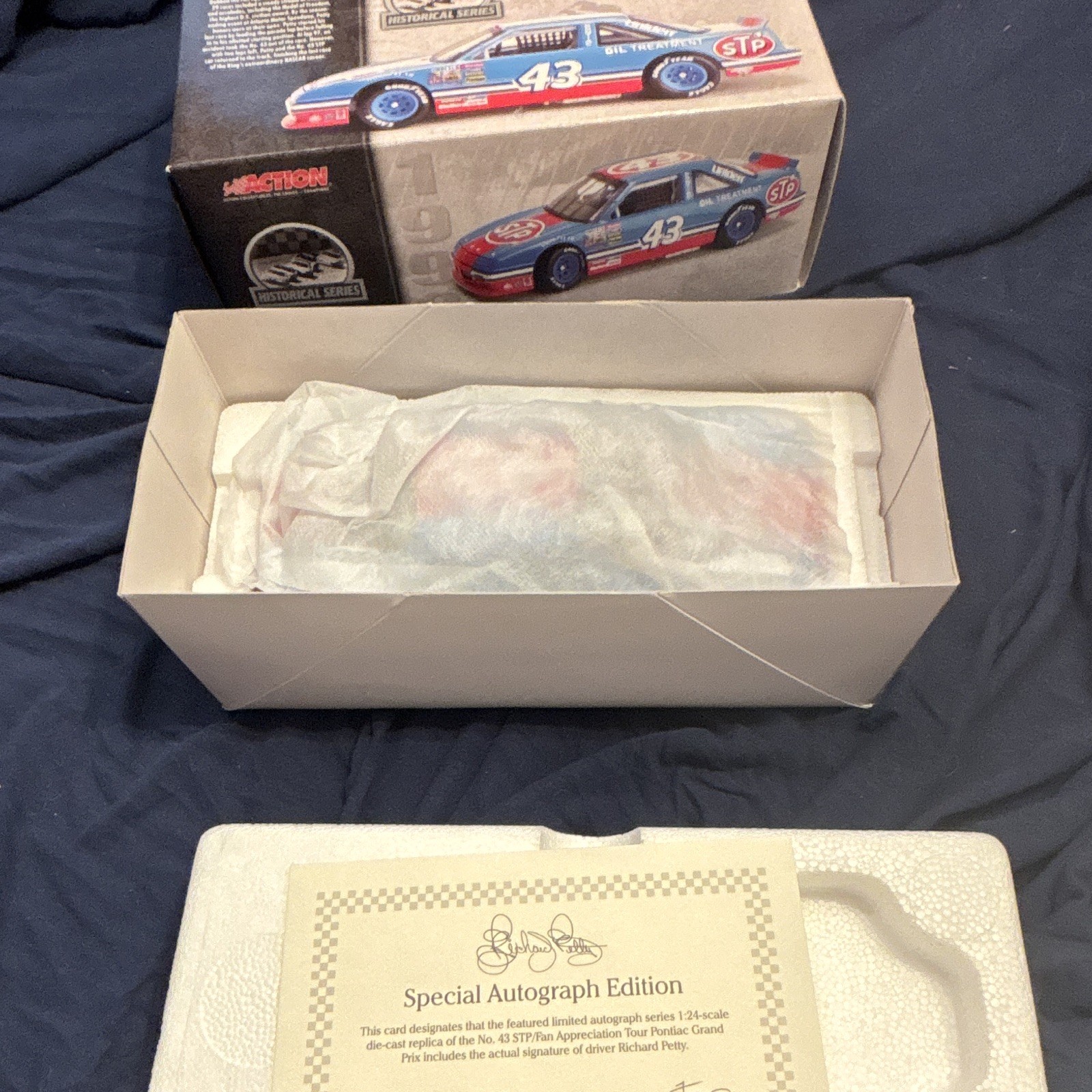 Action 1:24 NASCAR 1992 Richard Petty #43 STP Autographed FAREWELL CAR with COA!