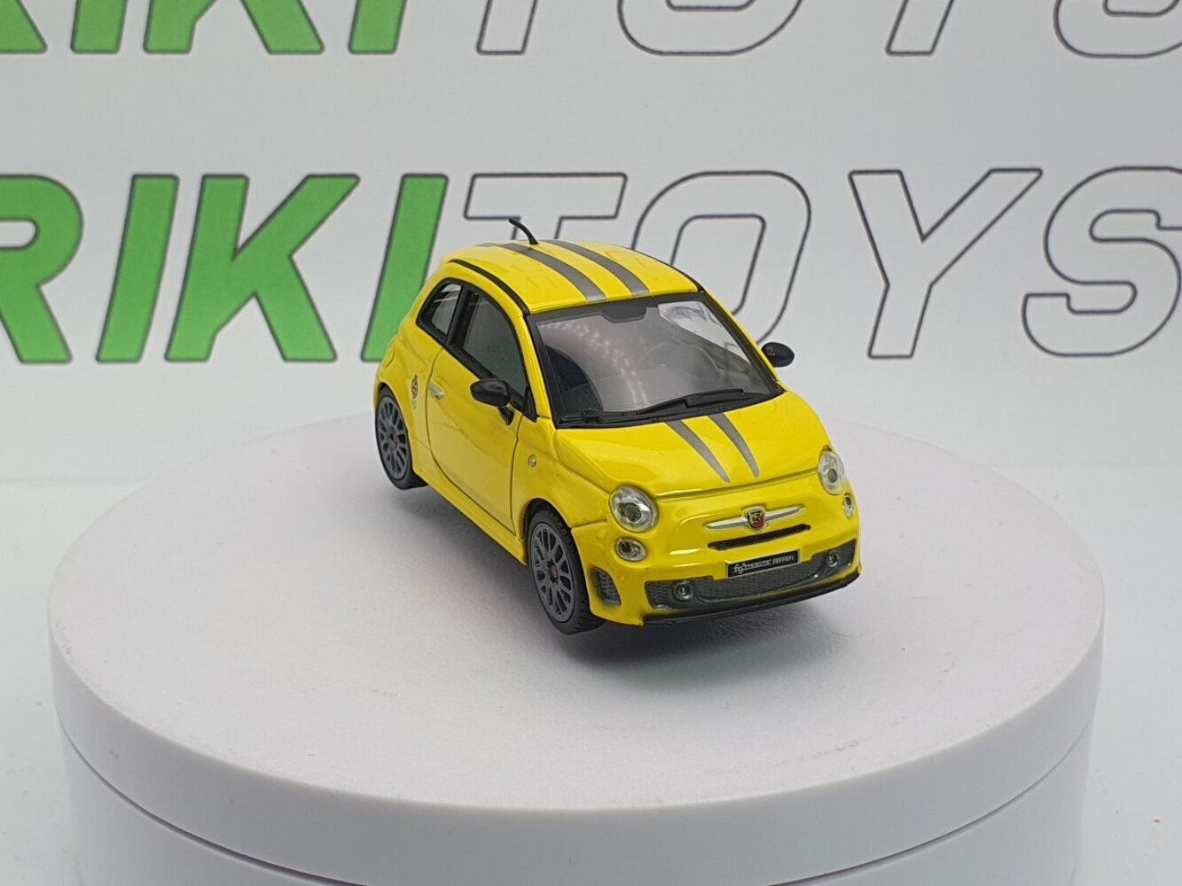 Fiat-Abarth 695 Tributo Ferrari Motorama 1/43 Yellow