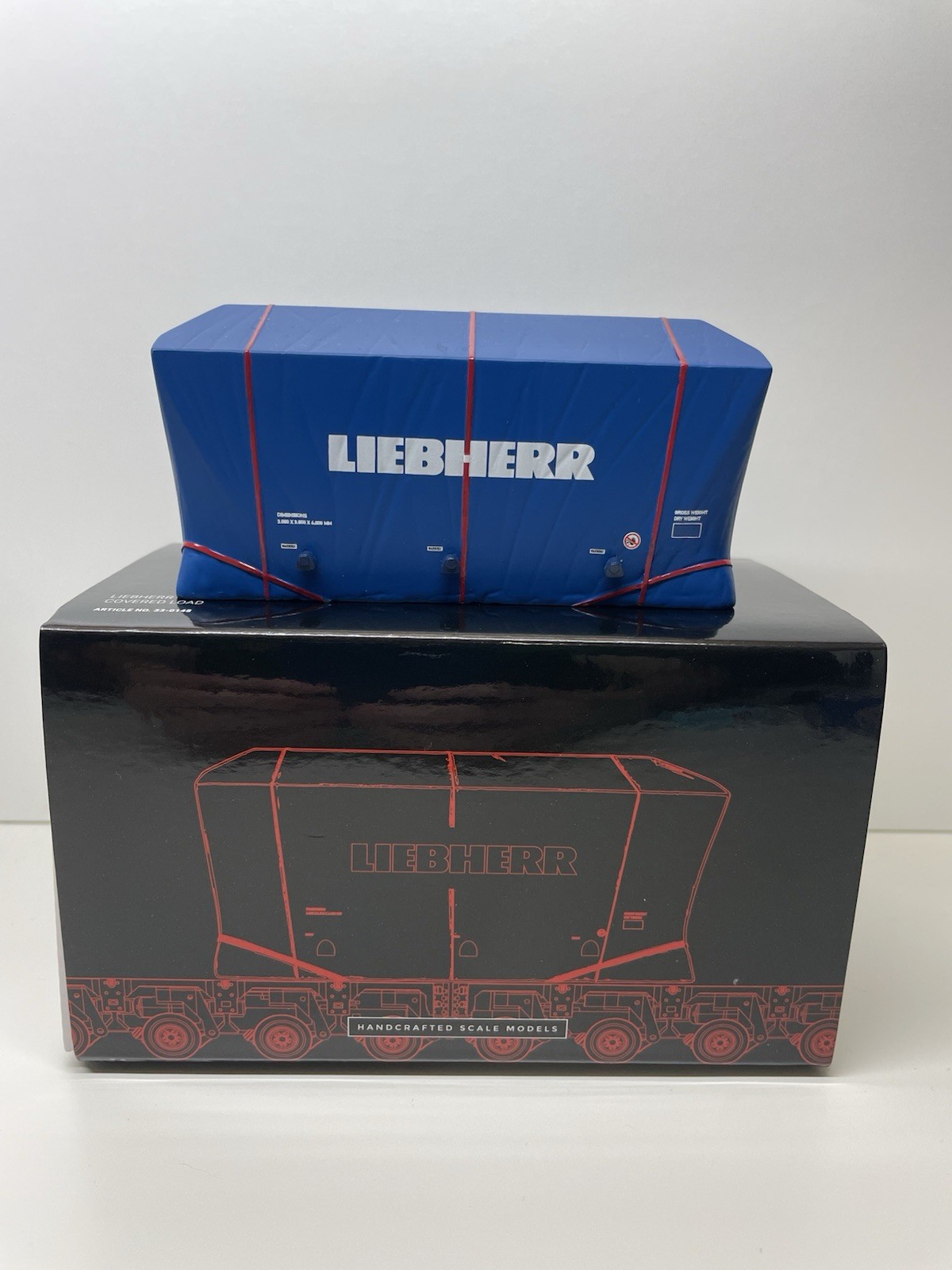 WSI 1/50 Kenworth C500 Premay W/ballest Box, Black Rodgers Low Boy, IMC Load