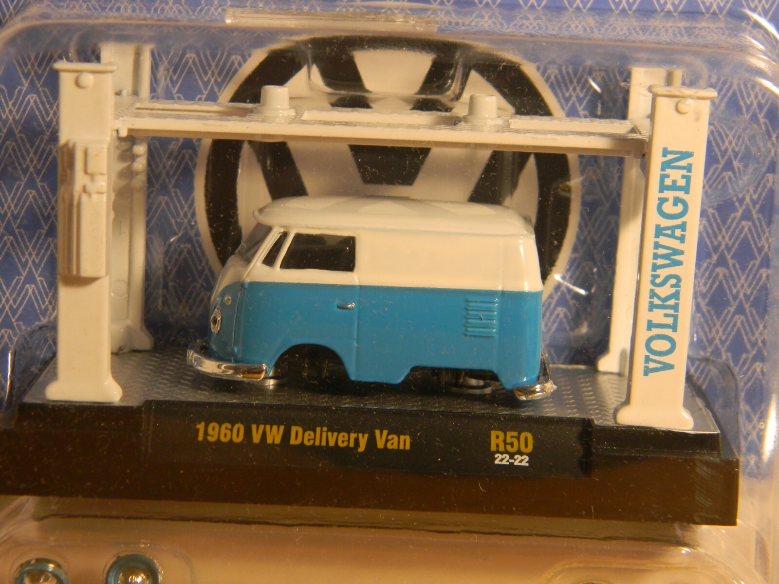 2022 M2 Machines Model Kit , R50 “1960 VW Delivery Van {Kombi)” 22-22, Unopened