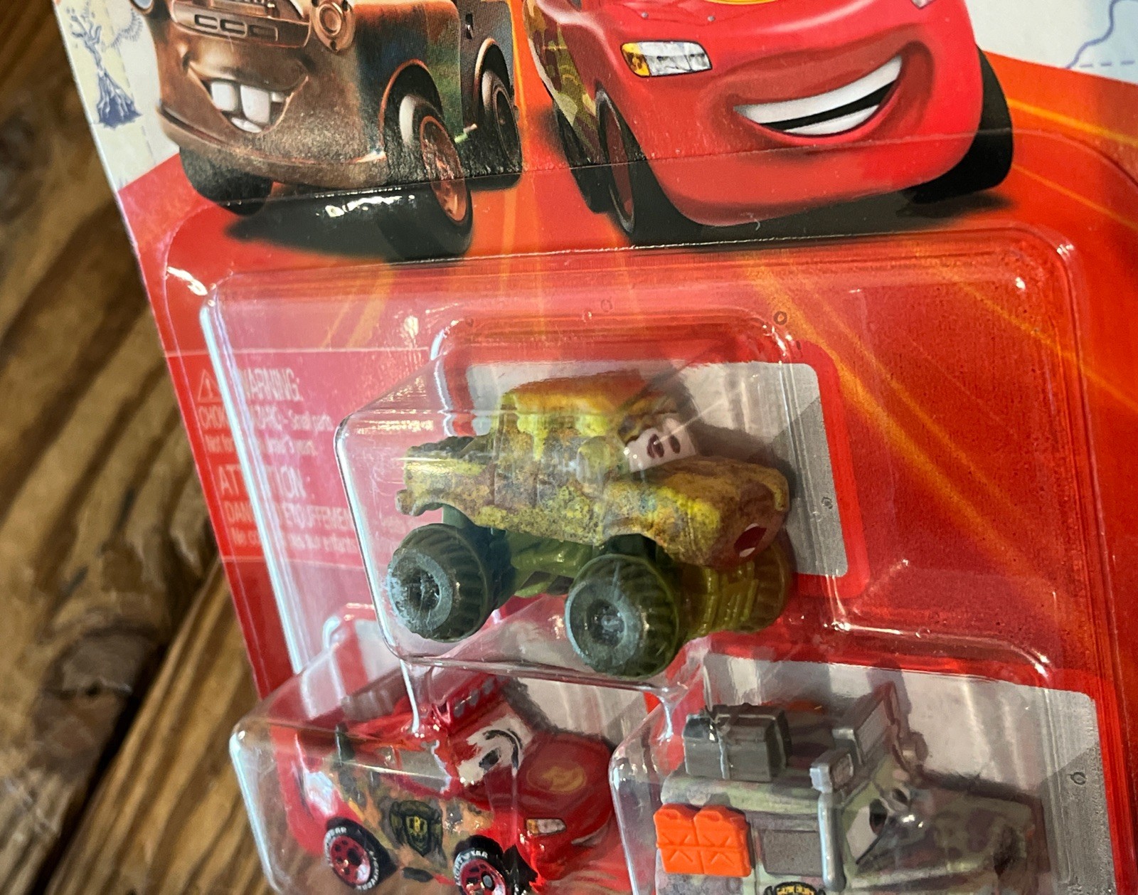 DISNEY PIXAR MINI RACER CARS 3-PACK MOSS IVY CRYPTID BUSTER LMQ & MARGARET