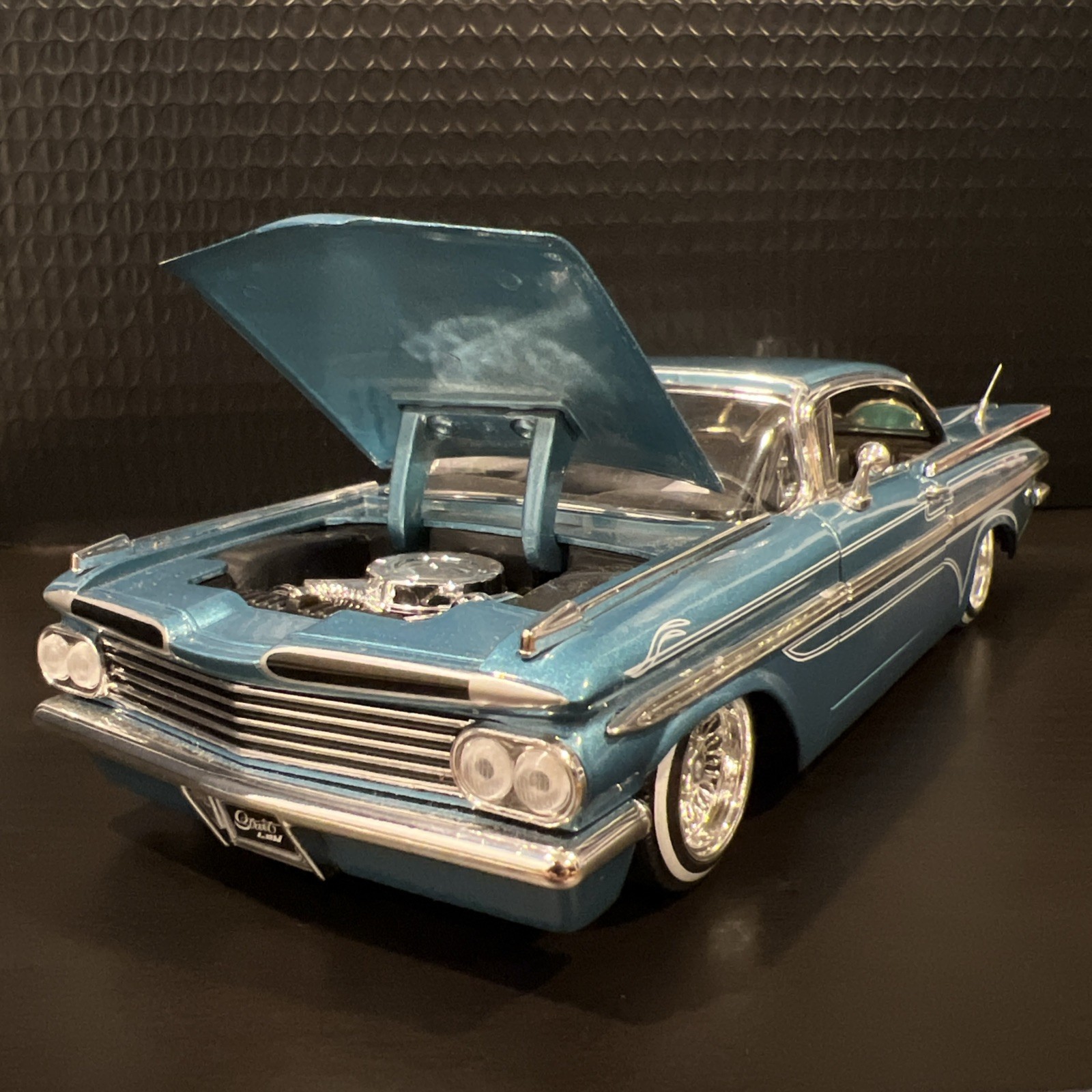 RARE 2001 Jada Toys Street Low 1959 Chevy Impala Blue 1/24 Lowrider Diecast