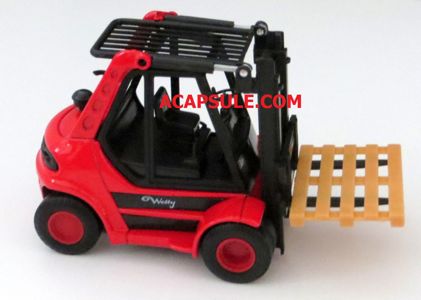 Red Diecast Forklift with Pullback Action 5.5 Inches Long