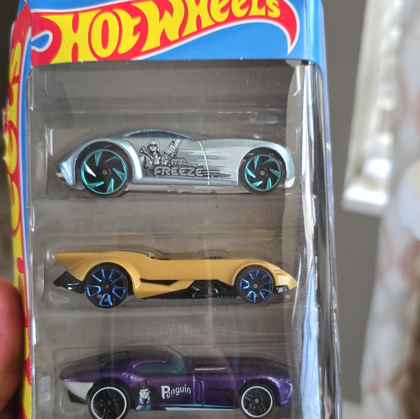 Hot Wheels Batman 5-Pack 1:64 Diecast Cars Set Multicolor Unopened Box