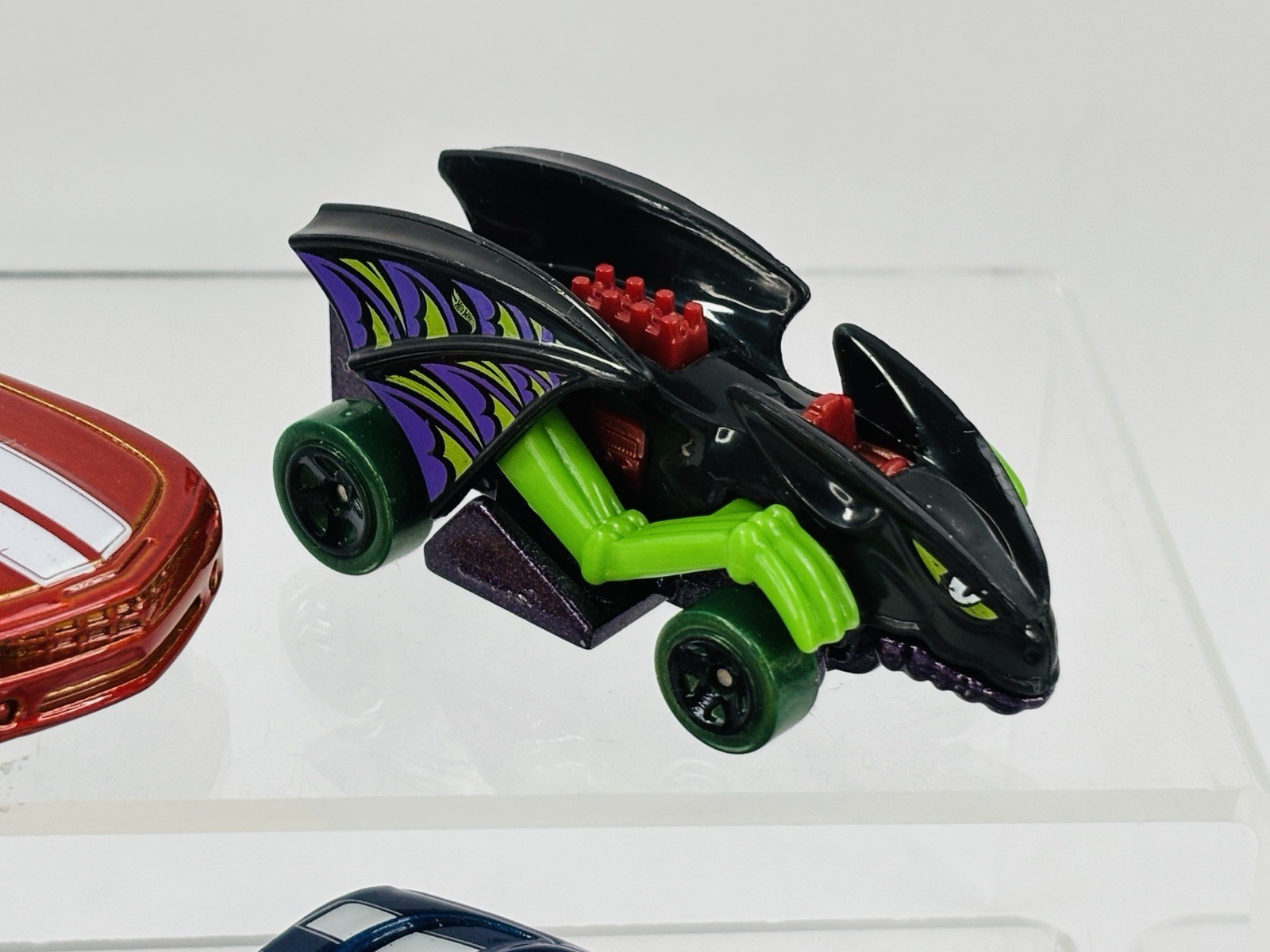 Lot of 9 Hot Wheels Diecast 1:64 Cars Various Makes Models Loose Lot #19