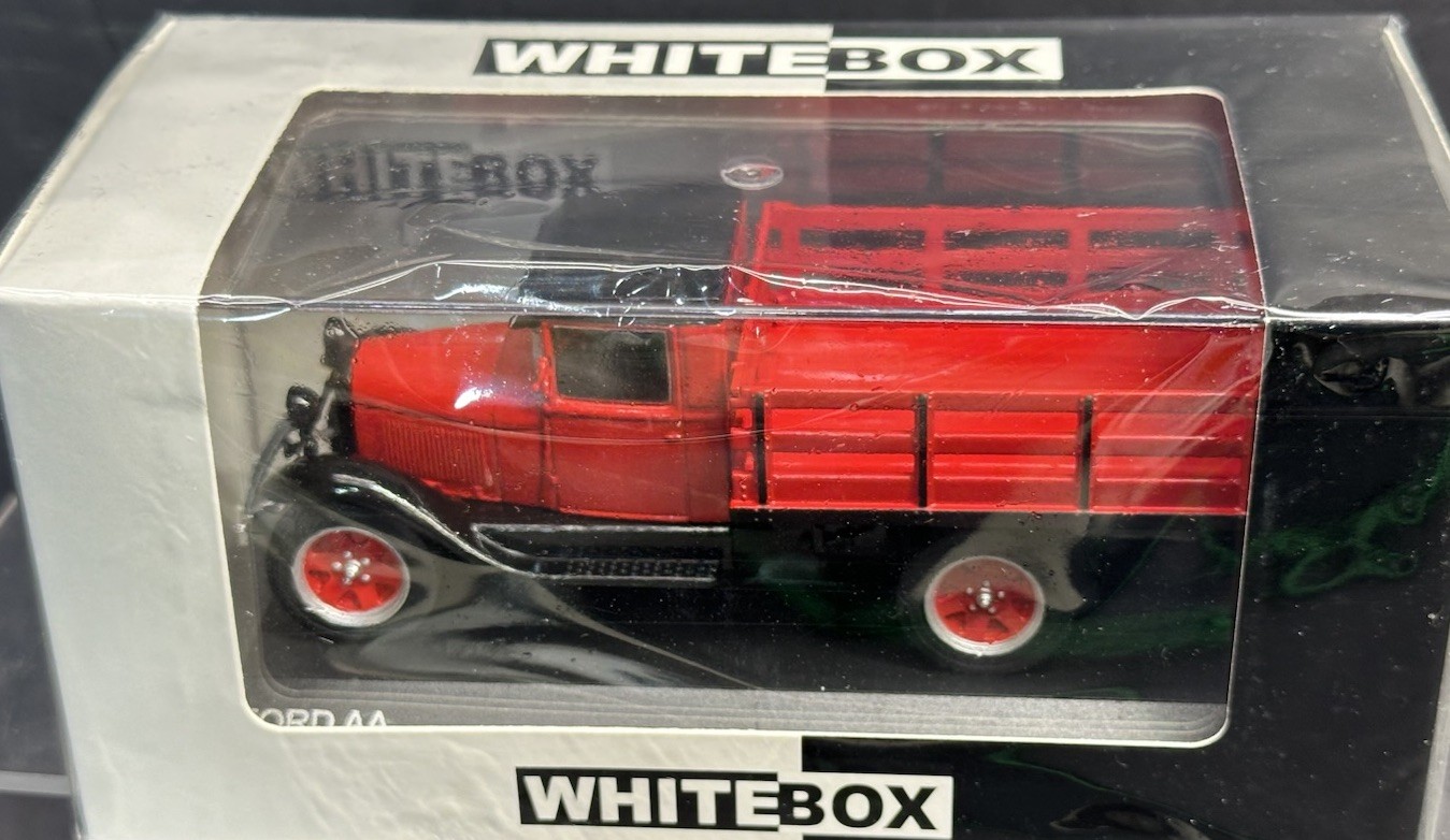 Whitebox Ford AA Platform Truck 1928 /43 NEW IN BOX