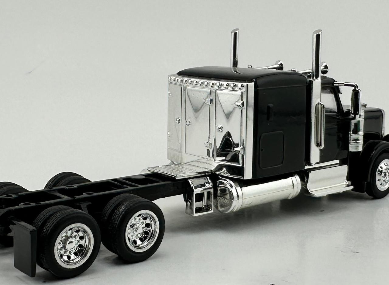 HO 1:87 HO Logistics 18950 Cabinet Style Headache Rack – CHROME (2 pcs.)