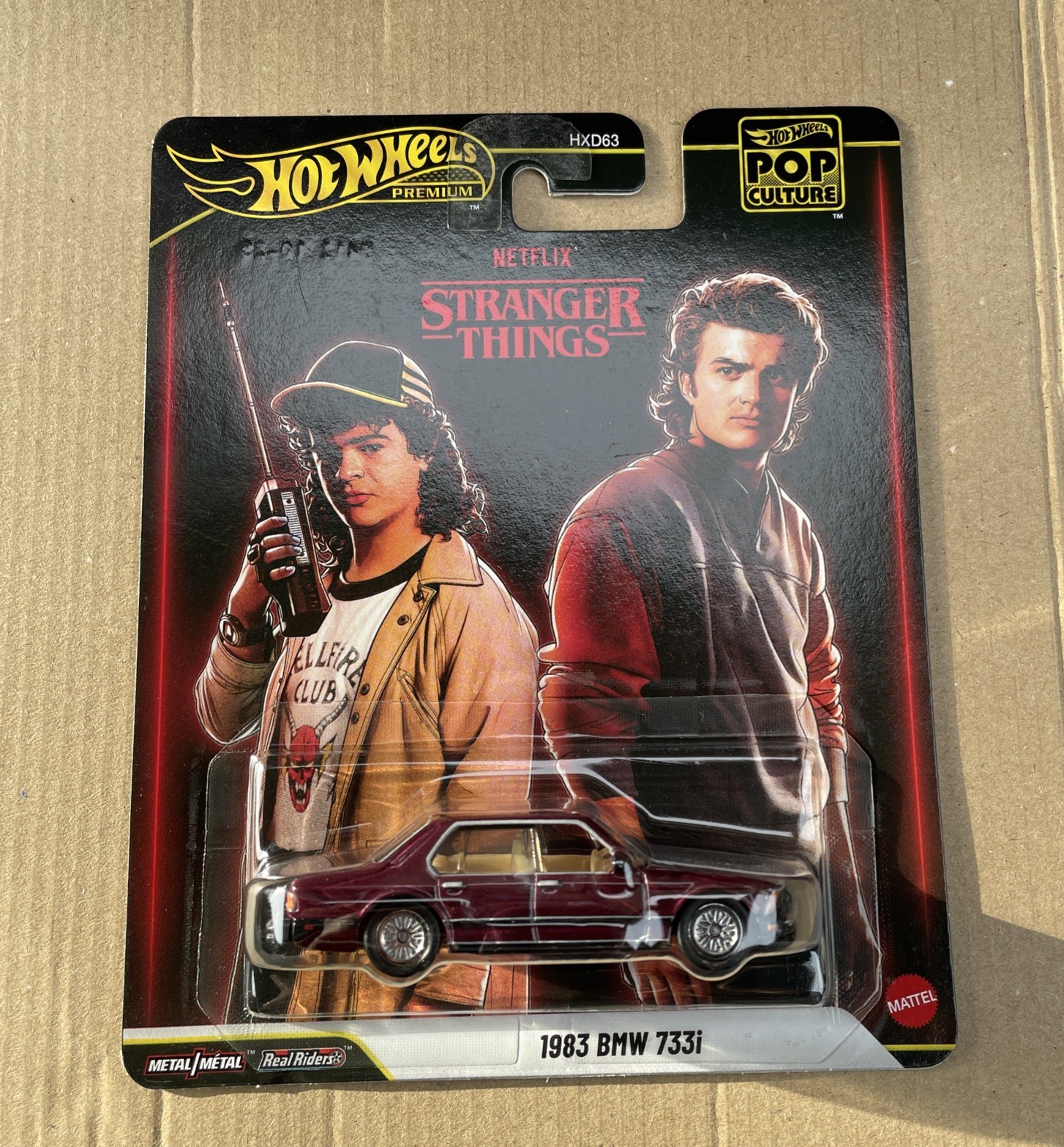 Hot Wheels Premium Netflix Stranger Things 1983 BMW 733i
