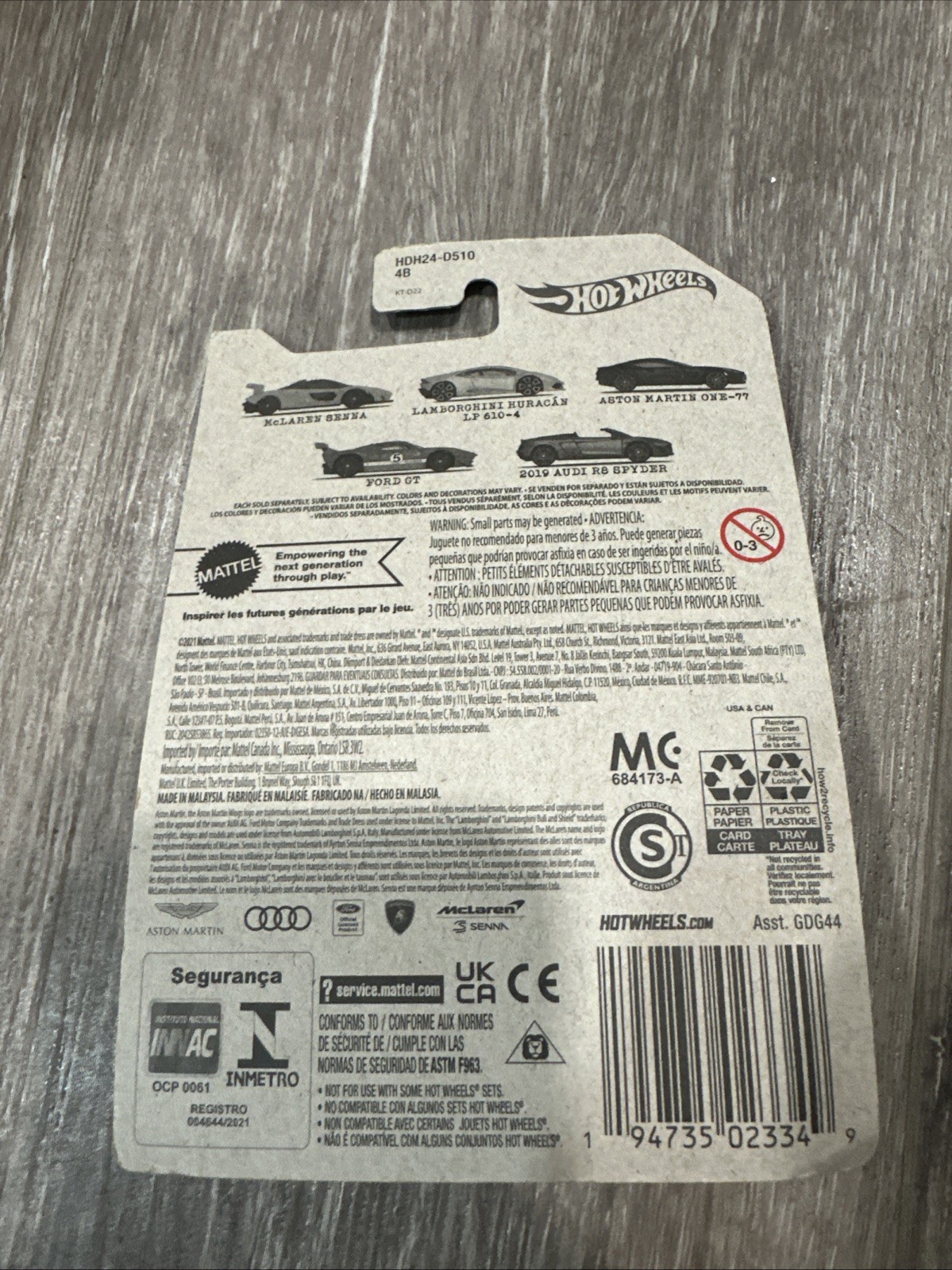 2022 Hot Wheels WORLD CLASS RACE Aston Martin One-77 (United Kingdom)3/5