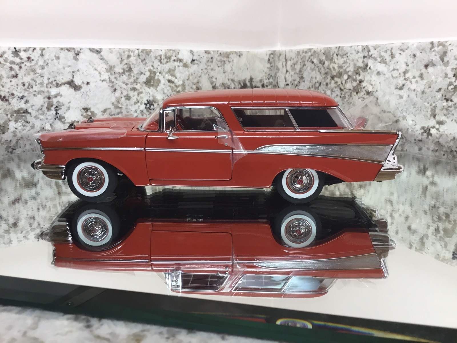 Danbury Mint 1957 Chevrolet Nomad Station Wagon 1/24 “BNIB” Complete