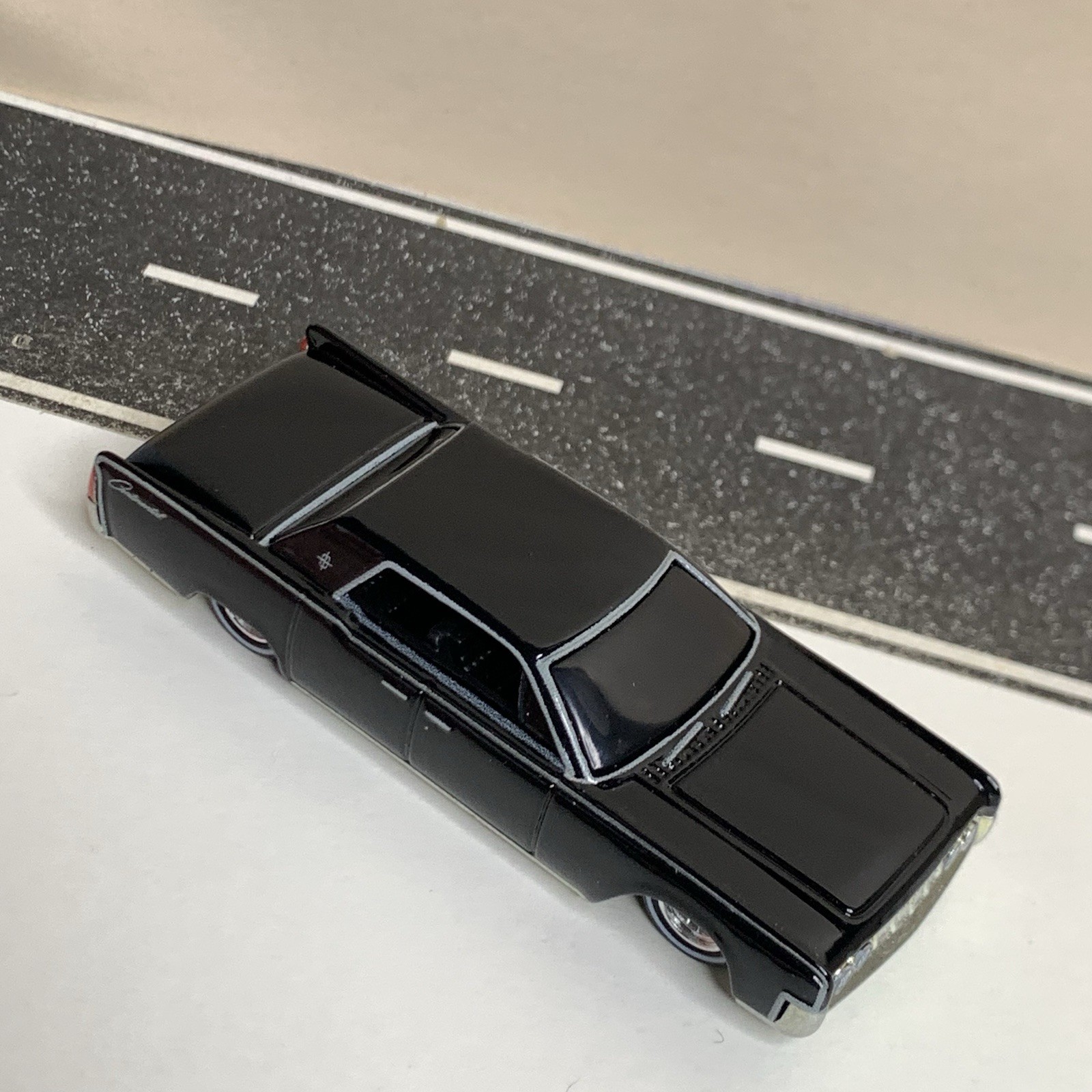 Hot Wheels Premium Pop Culture The Matrix 1964 Lincoln Continental Black 1:64 NM