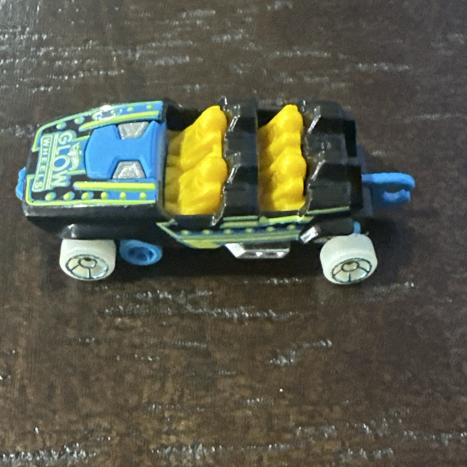 2014 Hot Wheels Loopster Hands Up Variation Roller Coaster Connecting Glow Wheel