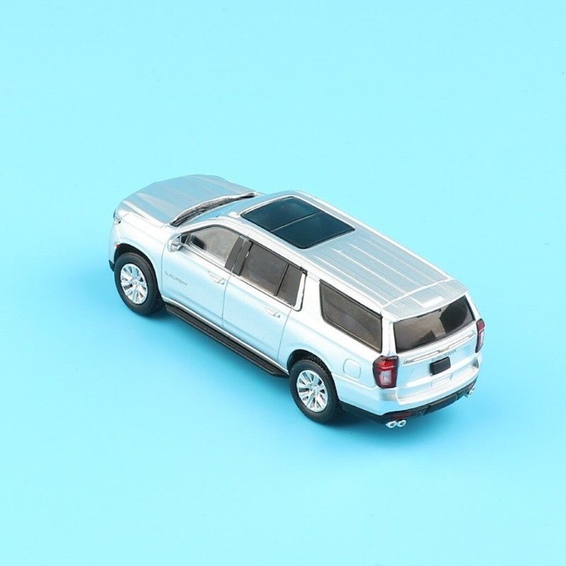 Masdi 1:64 Scale Silver Suburban Full Size SUV Die Cast Model Car – High-quality