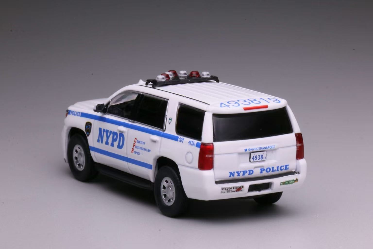 596 1: 64 Chevrolet Tahoe New York Police Car Diecast Collect Car