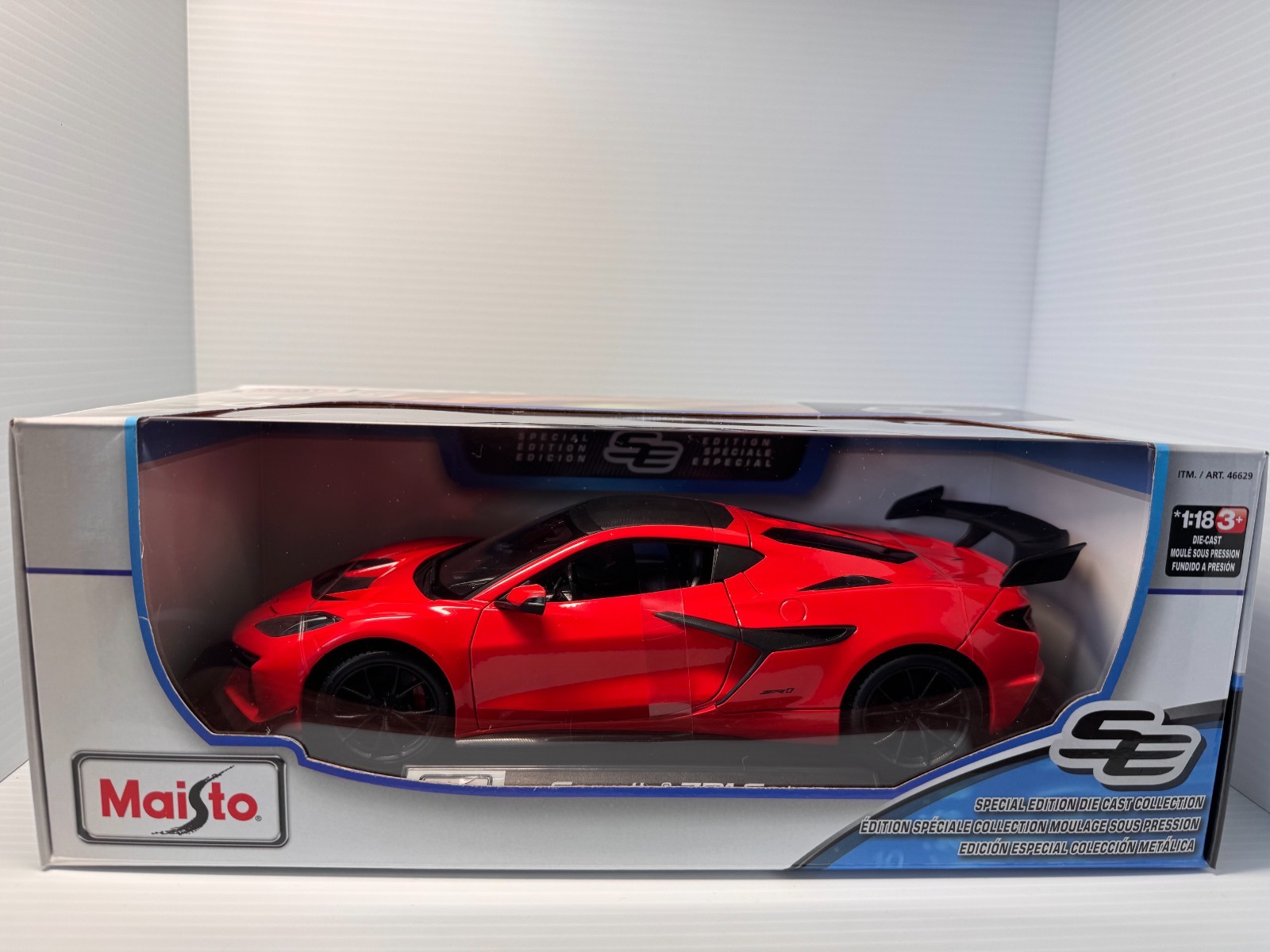 Maisto 1:18 Special Edition 2025 C8 Chevrolet Corvette ZR1 – RED