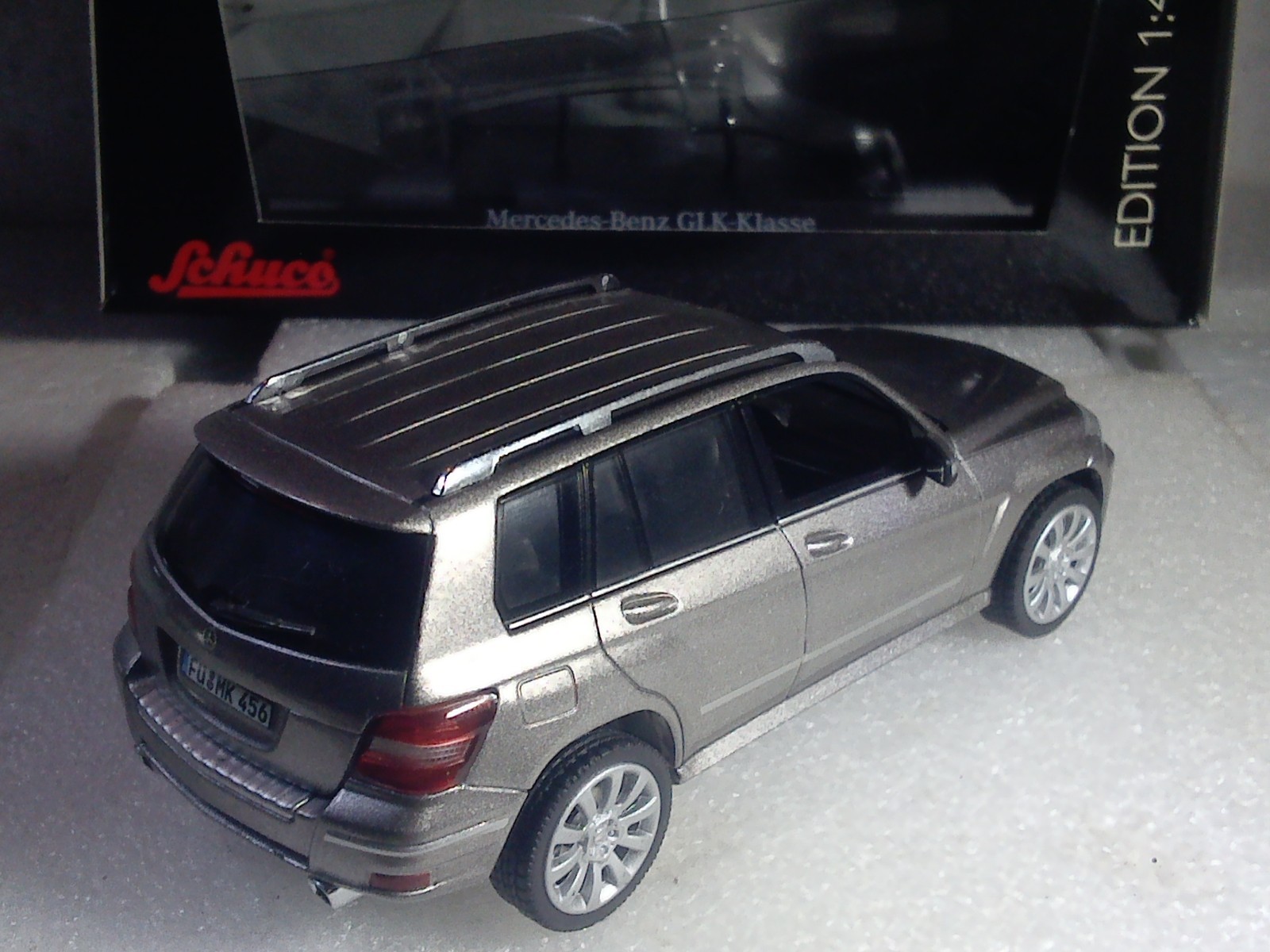SCHUCO 1/43 Scale 2013-2015 MERCEDES BENZ GLK KLASSE SPORT UTILITY