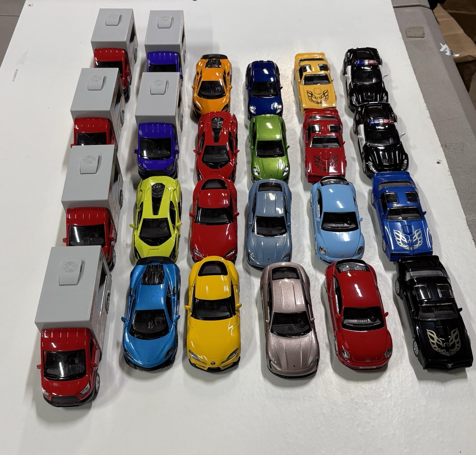 24Ct JFL Enterprises Jacent Die Cast Collector Car Assortment 20350 Assortment F