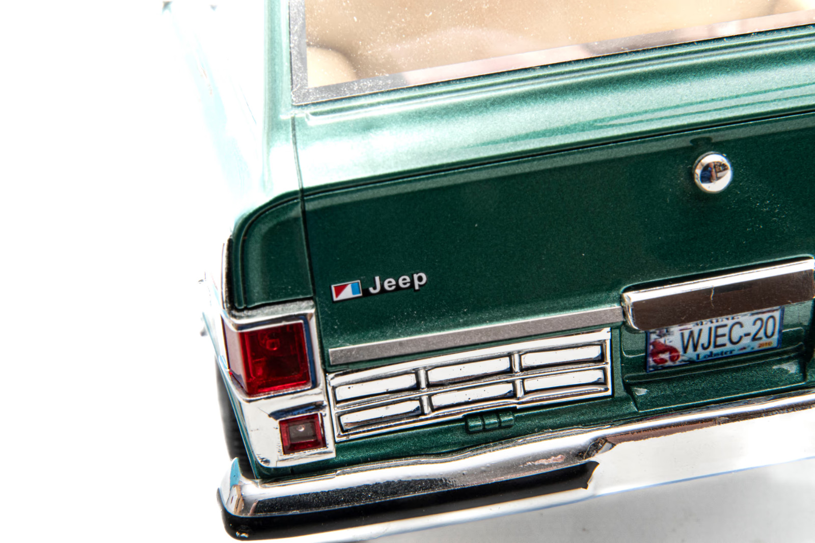 LS Collectibles 1979 Jeep Grand Wagoneer Diecast LS037F w/Box