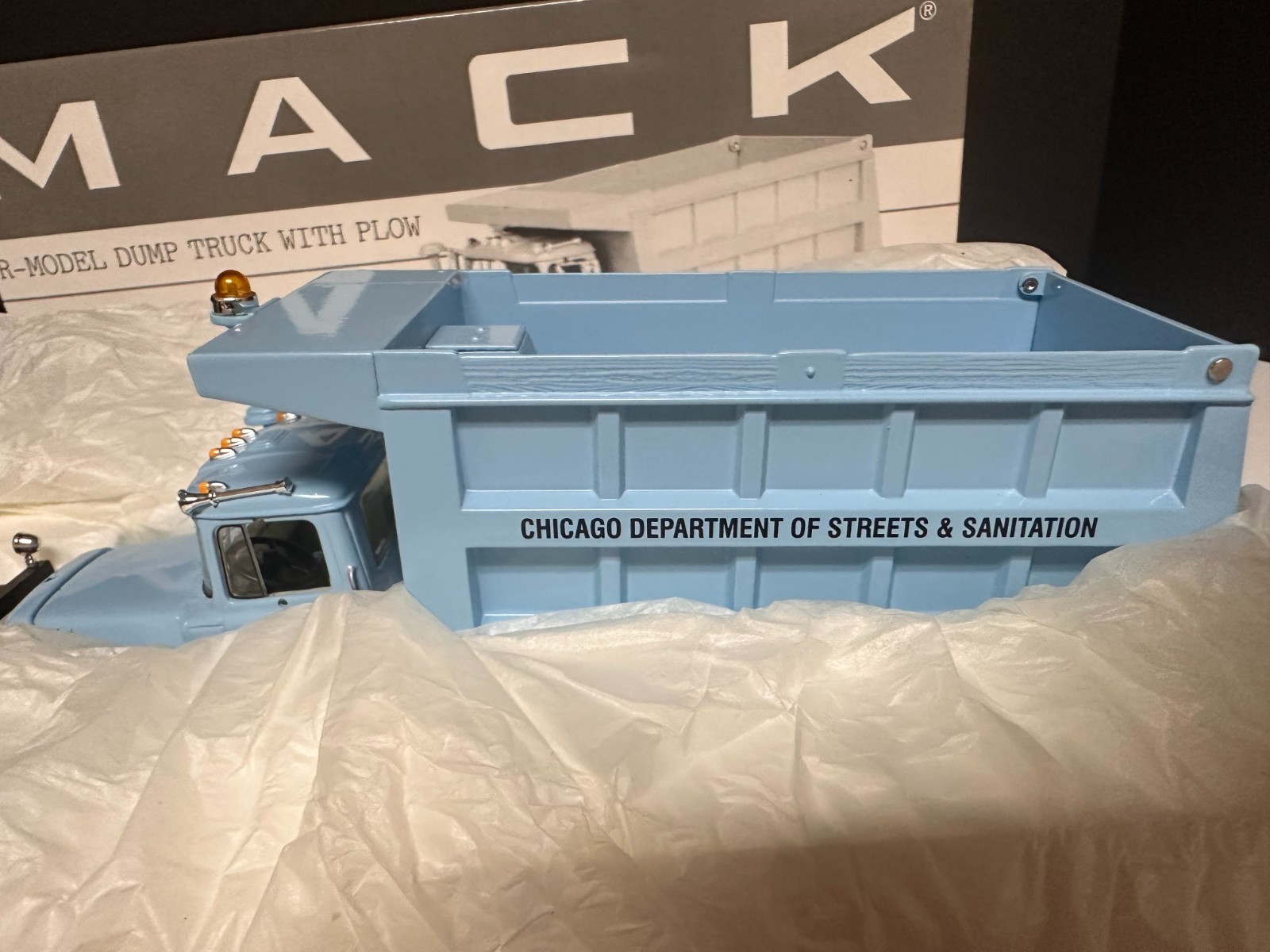 First Gear 19-2396 Mack Dump Truck W/Snow Plow Chicago Streets & San New in Box