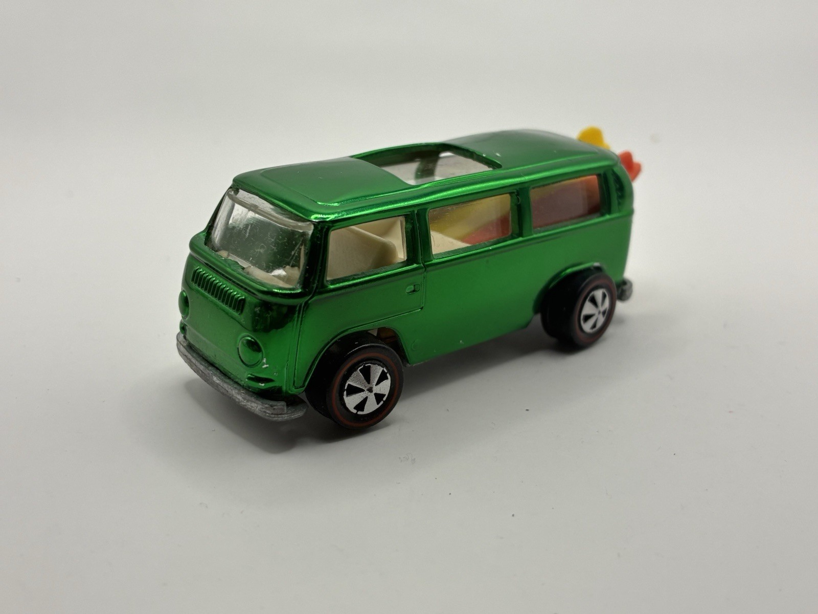 Hot Wheels Redlines Volkswagen Beach Bomb rear loader SAL reproduction green