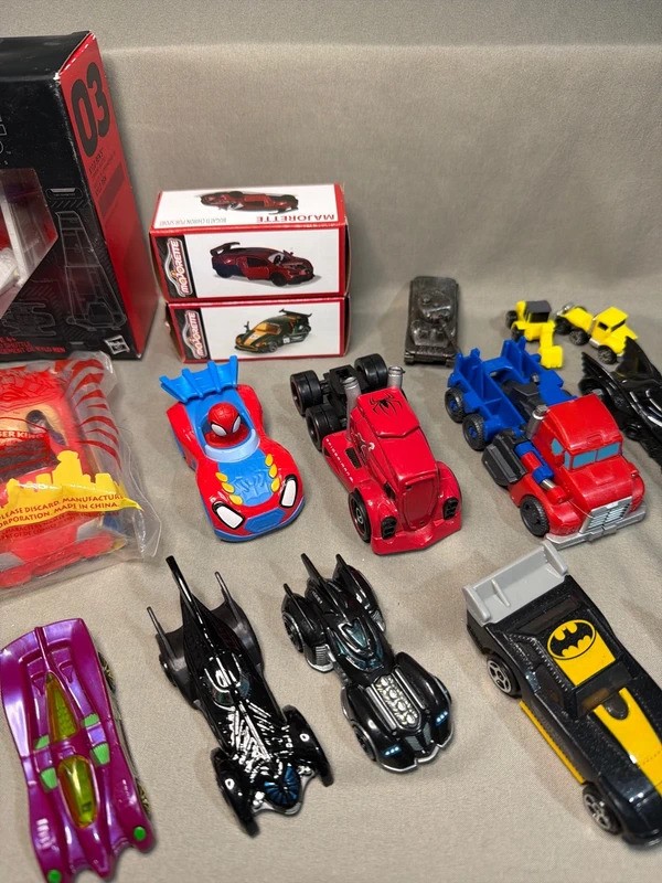 Random lot of Batman, Spiderman, Star Wars Cars