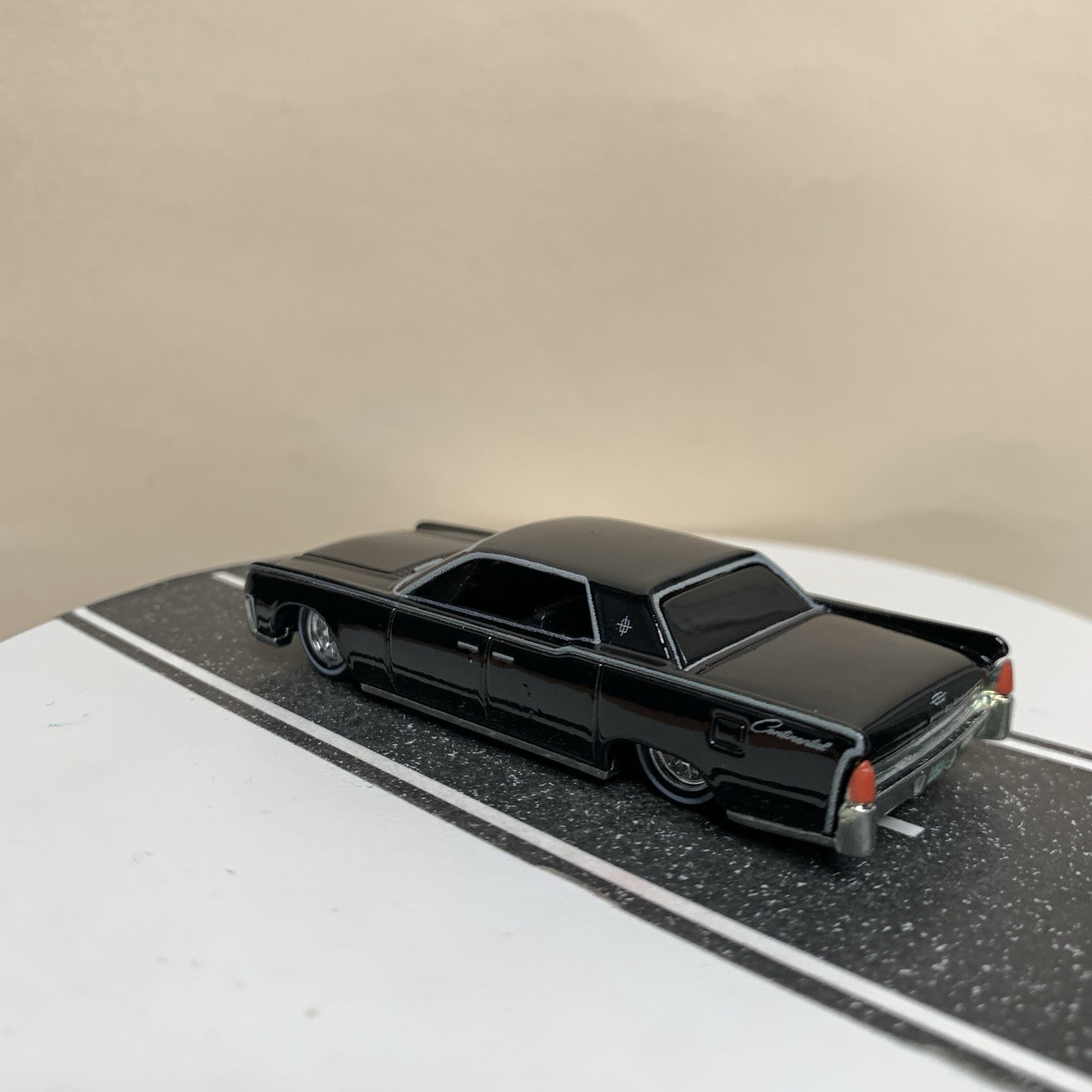 Hot Wheels Premium Pop Culture The Matrix 1964 Lincoln Continental Black 1:64 NM