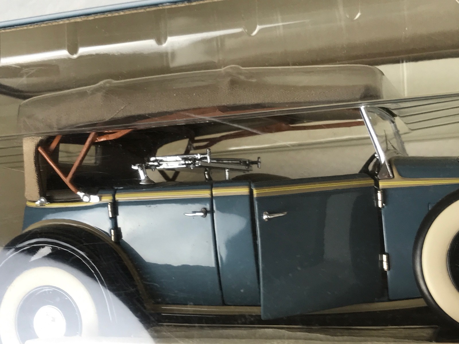 1932 Lincoln KB, Concours D’Elegance Motor City Classics, #75002 BLUE Version