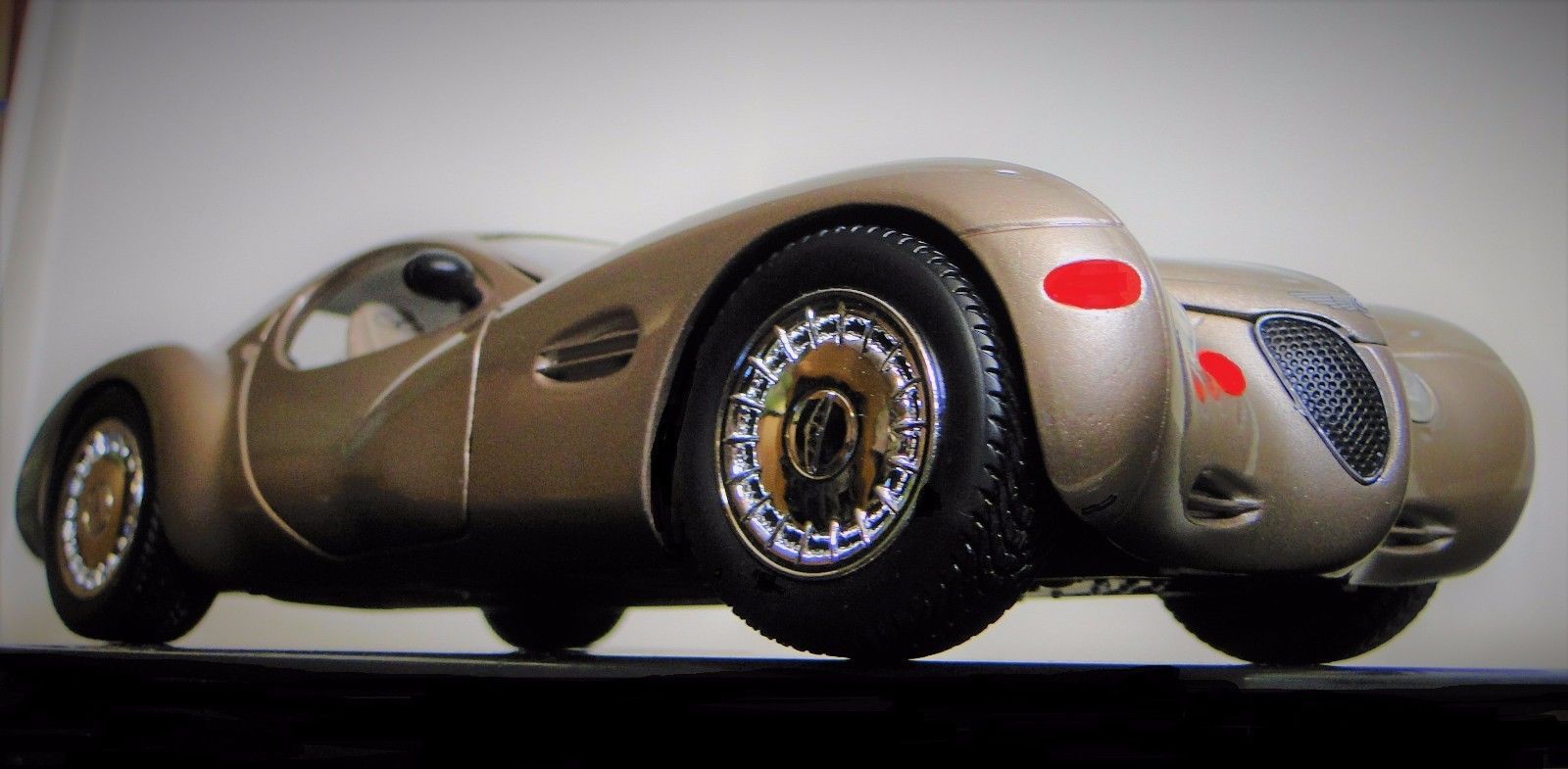 Hot Rod Race Car 12Racing24RacerClassic Custom1:18Concept Carousel Pewter