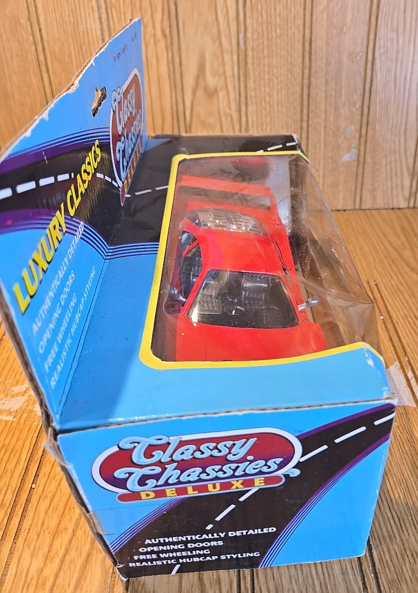 1991 Classy Chassies Deluxe Red Ferrari F40 7″ Luxury Classics