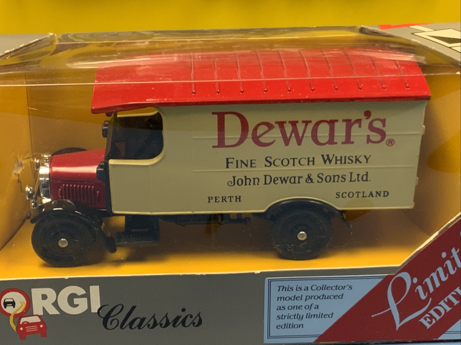 CORGI CLASSIC 1929 THORNYCROFT #907 DEWAR’S FINE SCOTCH WHISKEY NEW