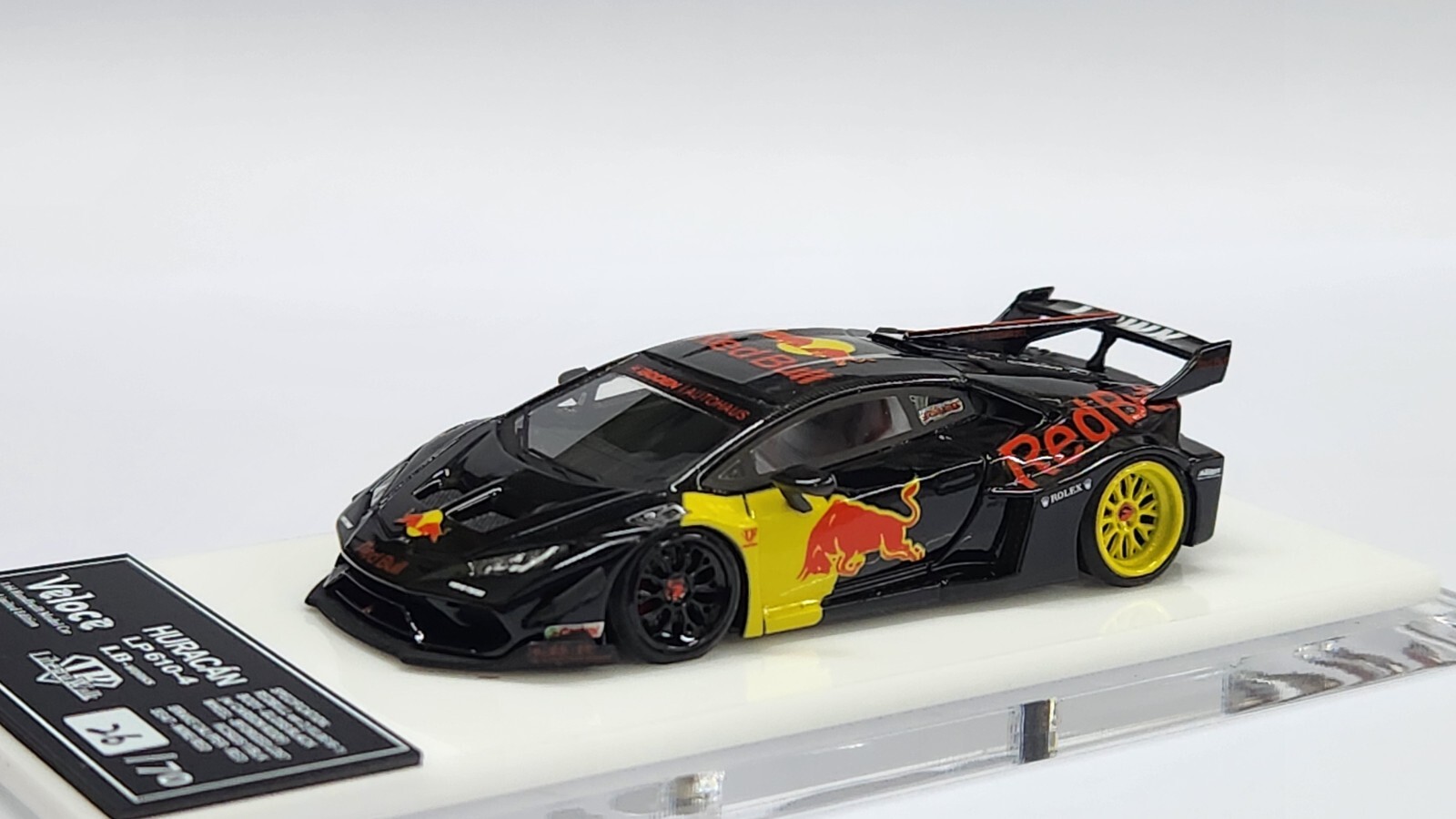 1:64 Veloce Lamborghini Huracan LP610-4 LB Performance Red Bull Gloss Black