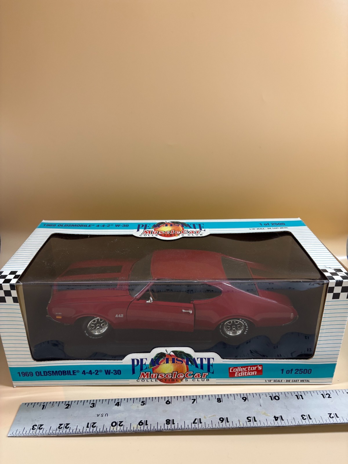 1969 Oldsmobile 442 W-30 1/18 ERTL American Muscle Peach State Club Car DS20