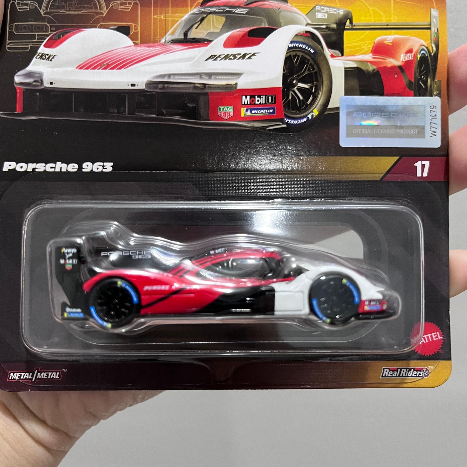 Hot Wheels Elite 64 #17 Porsche 963 Penske Racing JCP46-9893 with Protector BOX
