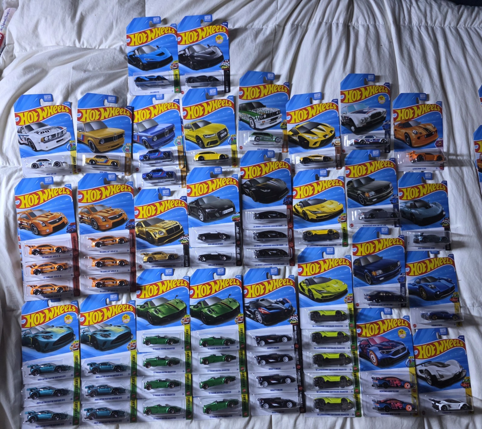 Hot Wheels Exotics, Hyper Super Cars High Performance & Race Cars Lot 52
