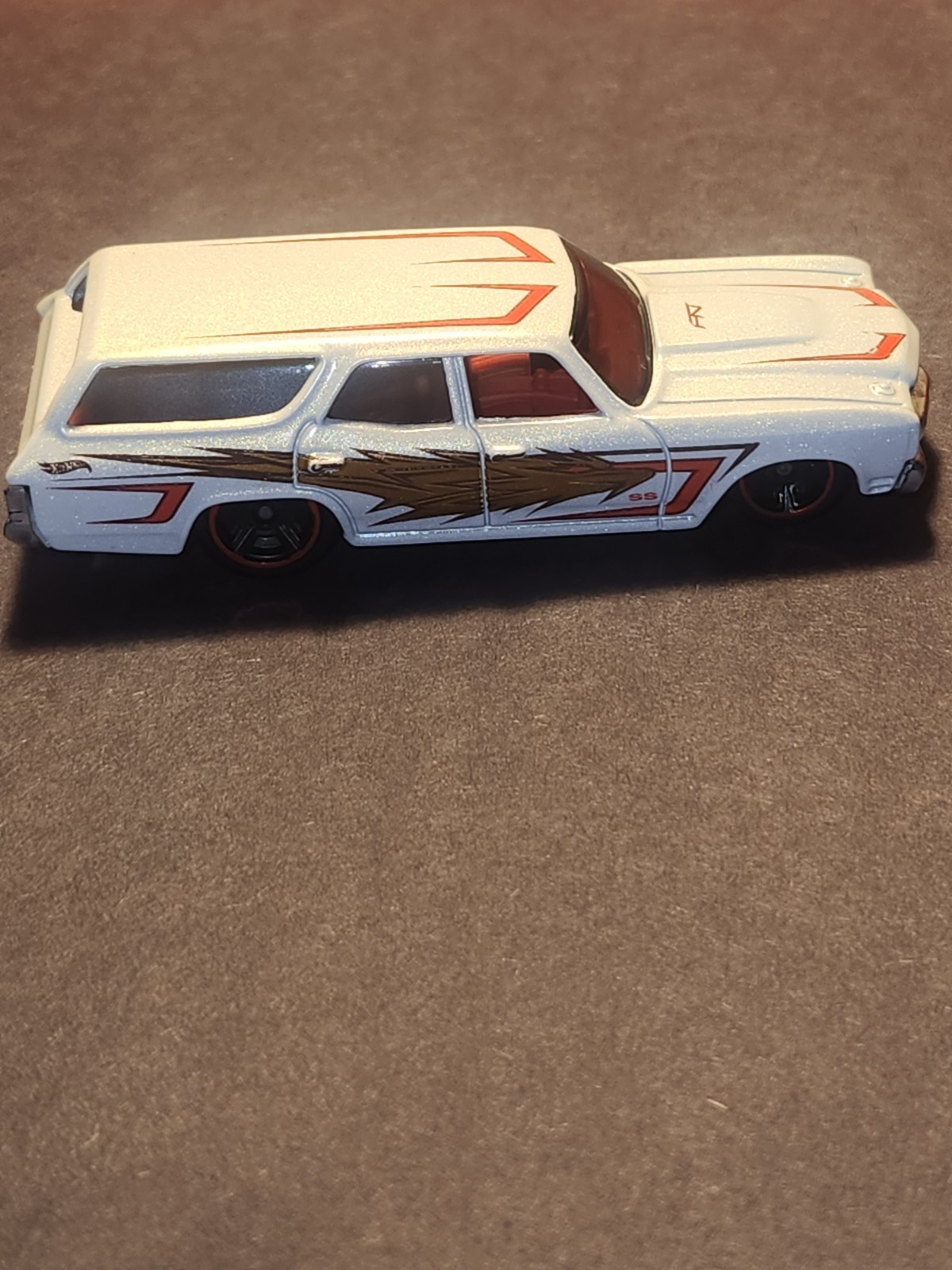 Hot wheels 1970 chevrolet chevelle ss Wagon. Rare Color Combo