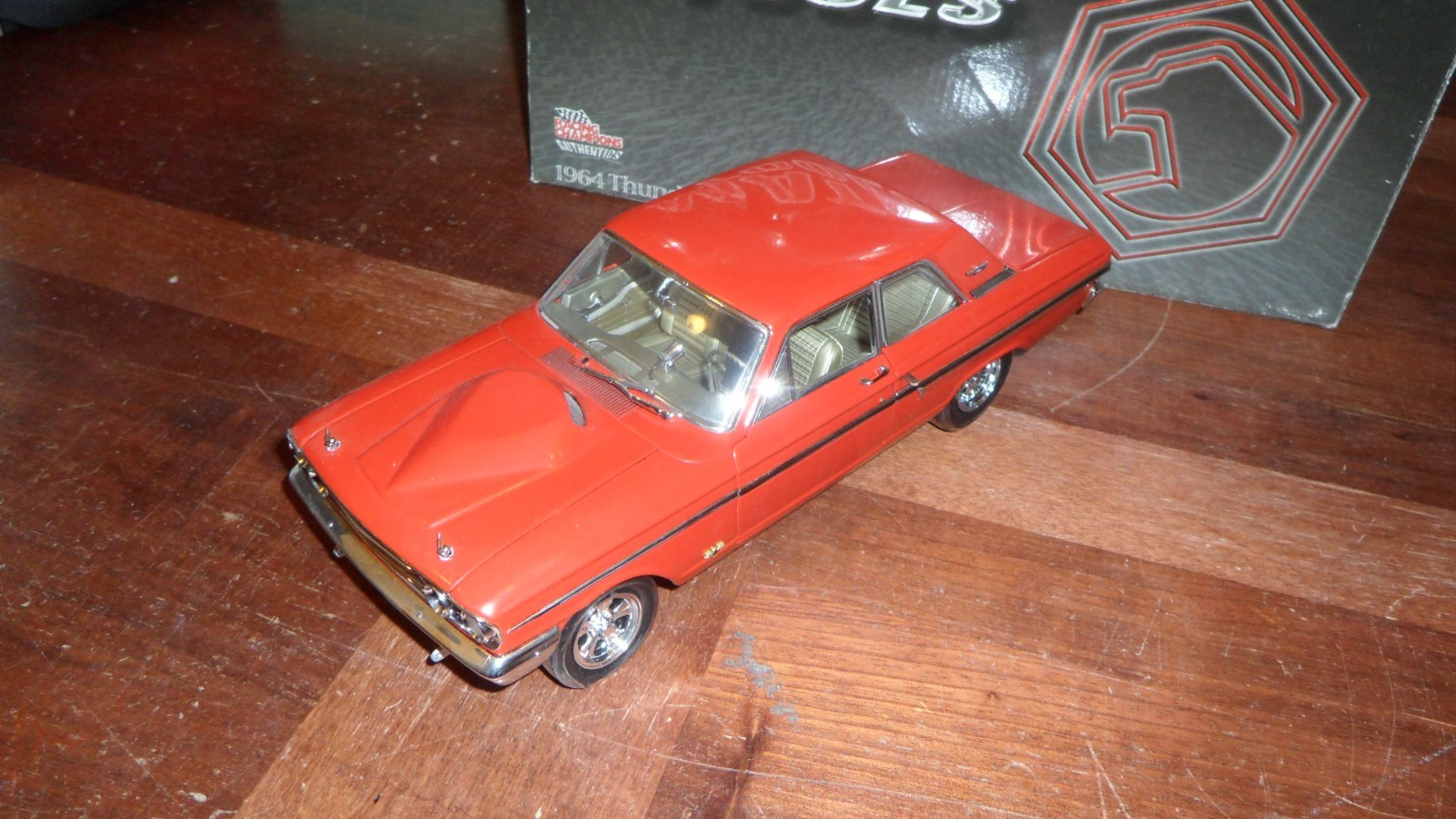 Matco Tools 1:18 1964 Ford Thunderbolt Racing Champions Authentics Muscle Car