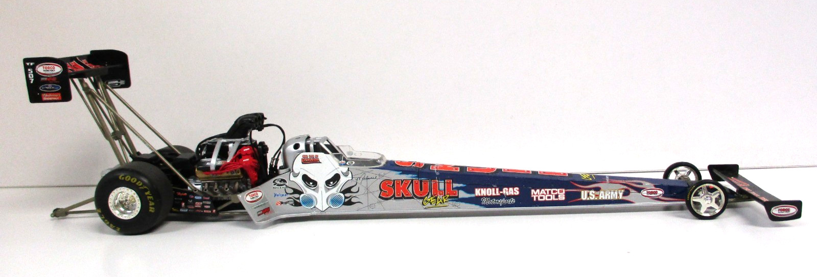 RACING CHAMPIONS RC2 MELANIE TROXEL SKULL GEAR 2006 NHRA TOP FUEL DRAGSTER 1/24