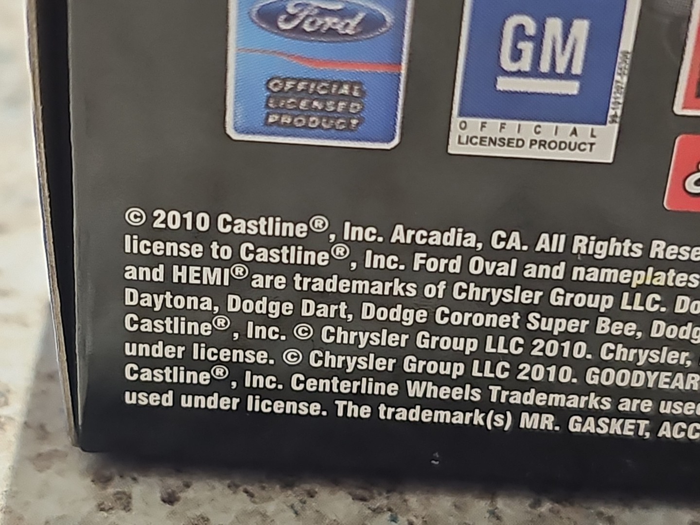 M2 Machines Auto-Drags 1971 Plymouth Cuda 383 1:64 Scale Diecast Car