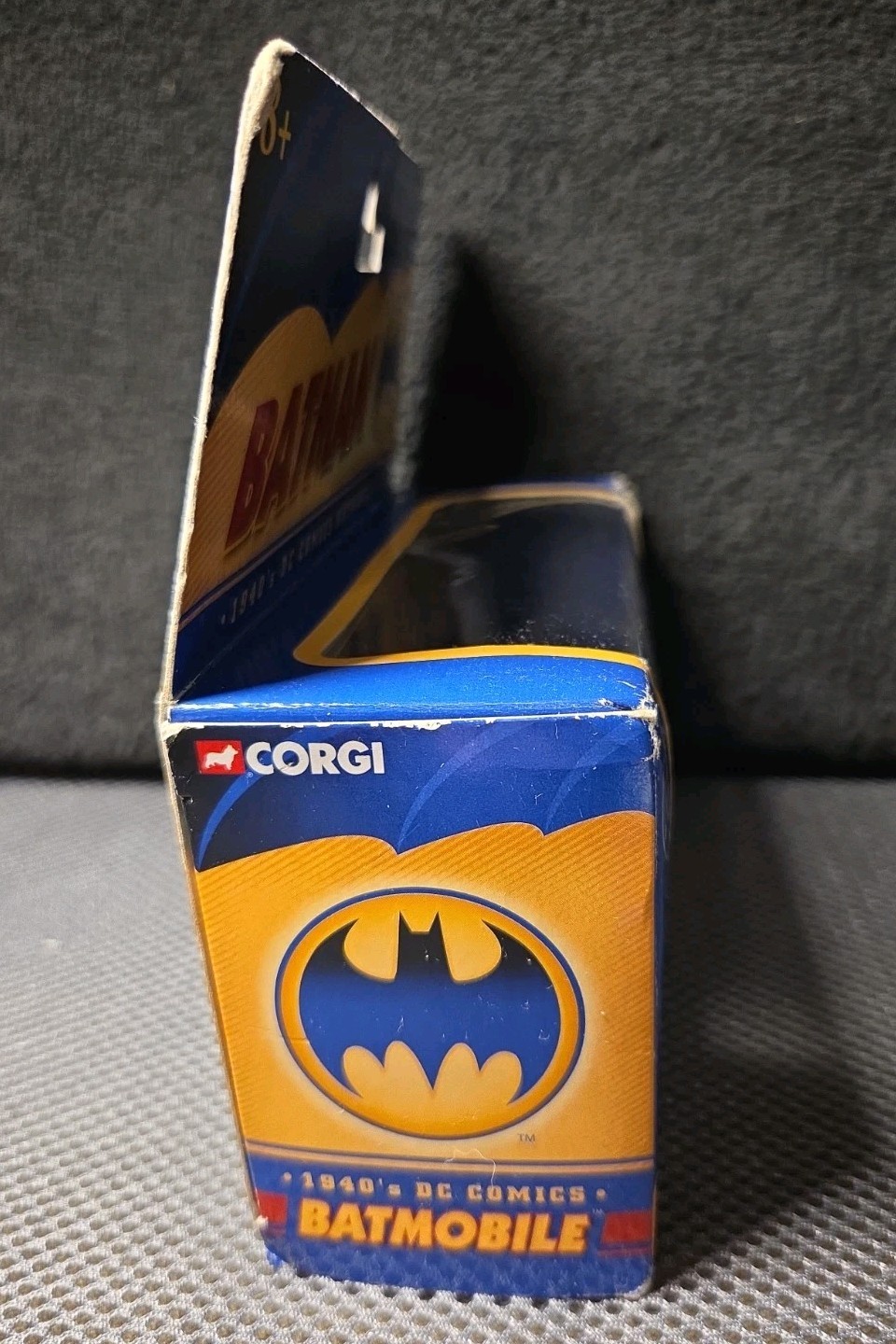 CORGI Batman 1940’s DC Comics Batmobile 1:43 Scale Die Cast Rare 2004