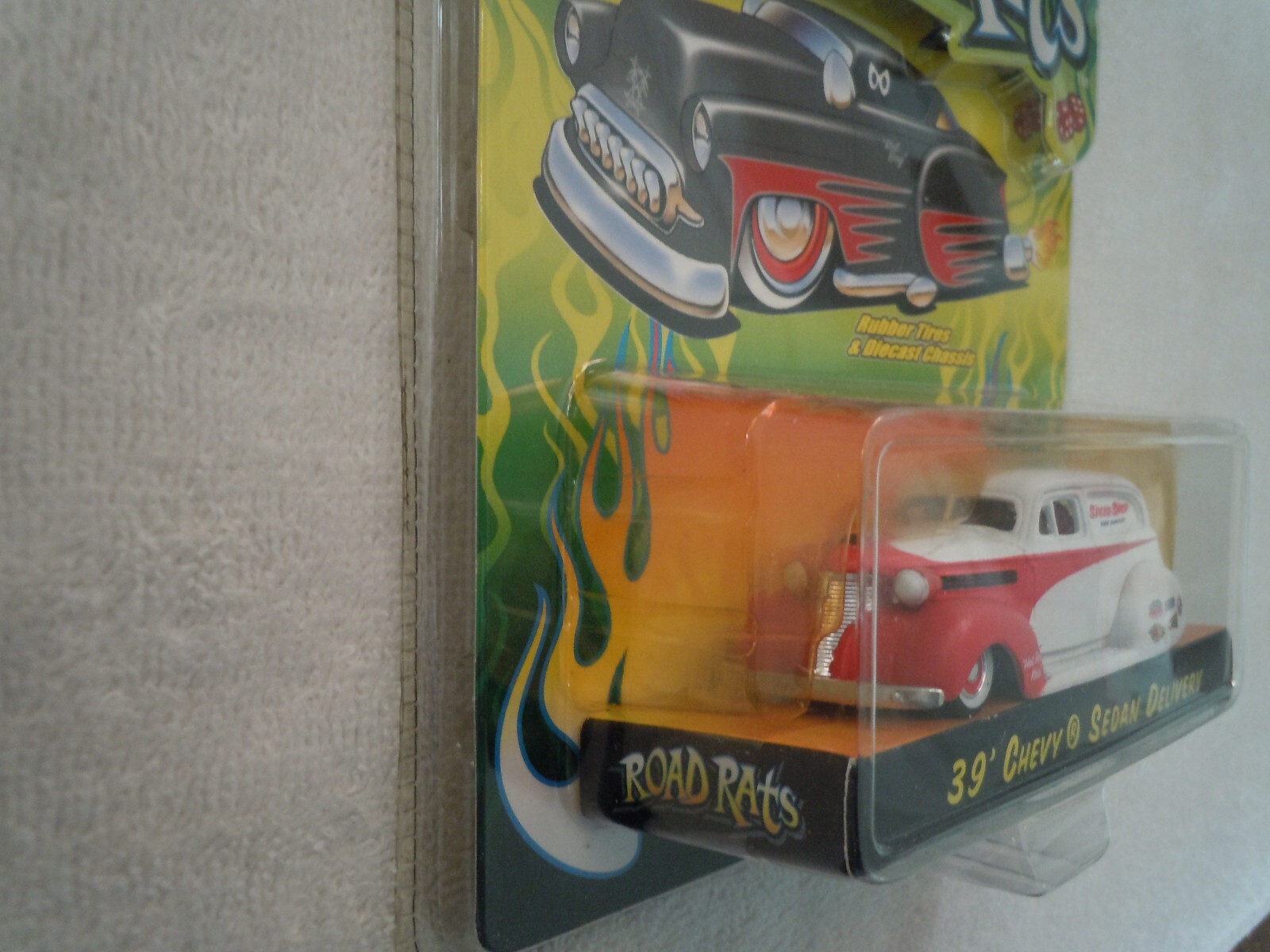 JADA TOYS – ROAD RATS ’39 Sedan Delivery 1/64 Adult Collectable