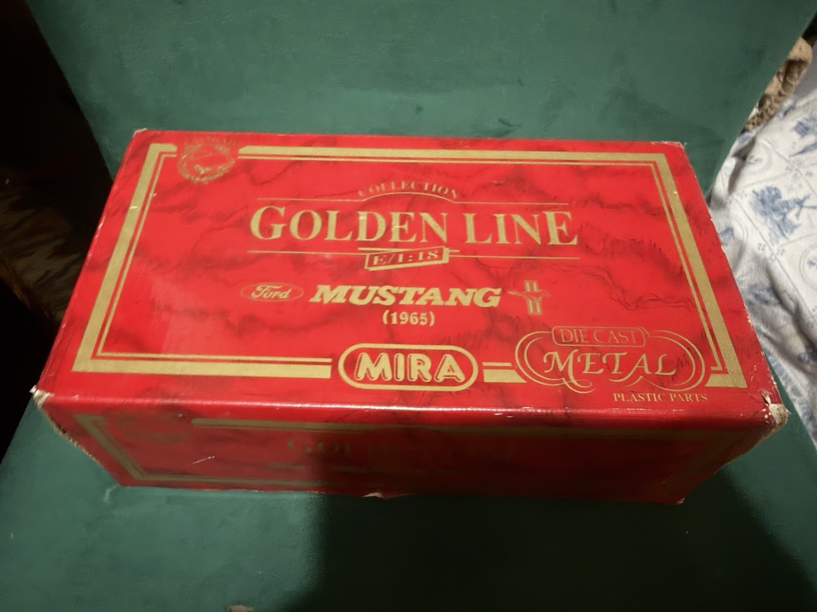MIRA Golden Line 1:18 1965 Ford Mustang Light Blue Diecast Opening Parts