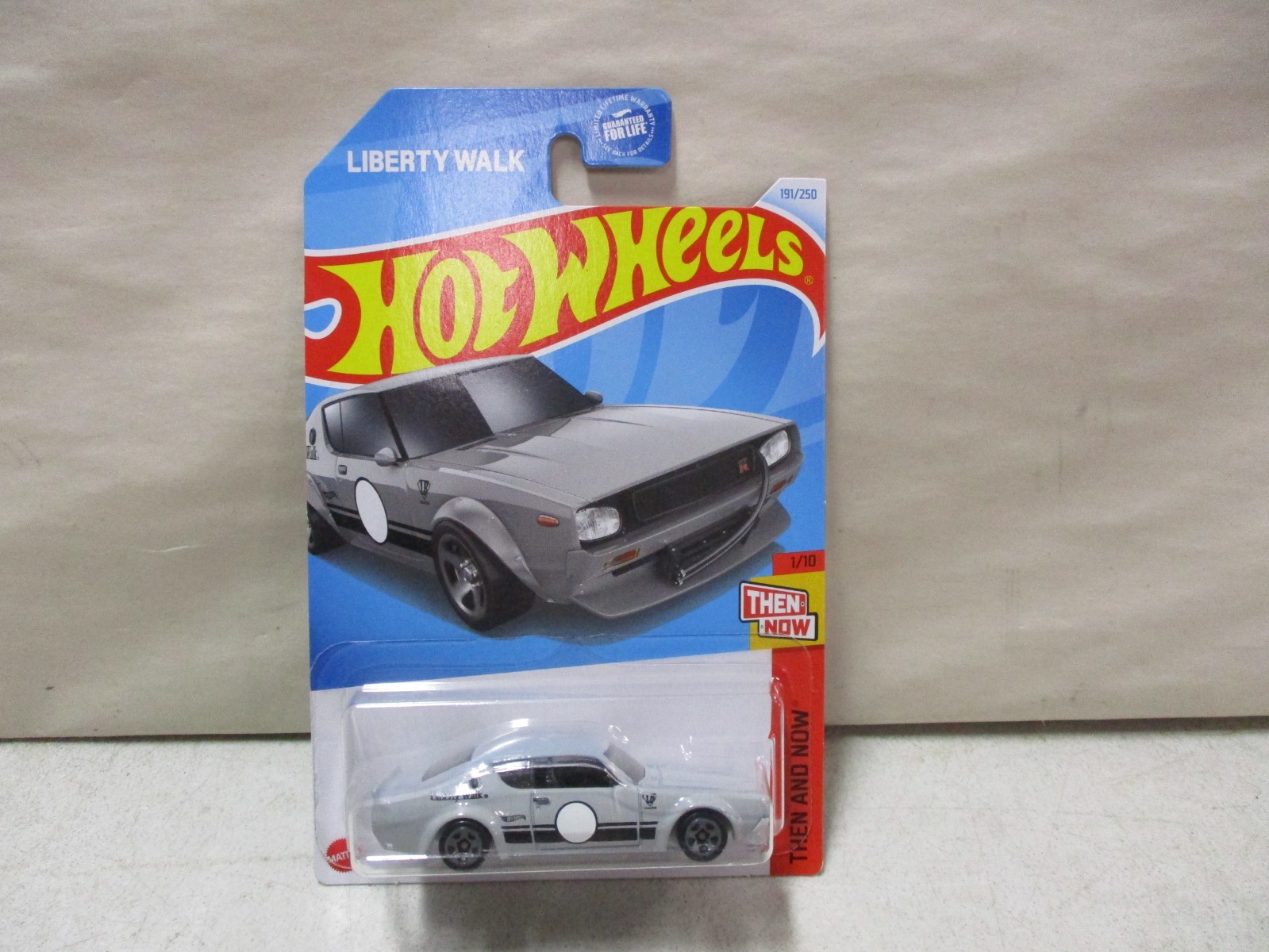 Hot Wheels Nissan Skyline 2000 GT-R LBWK Then and Now