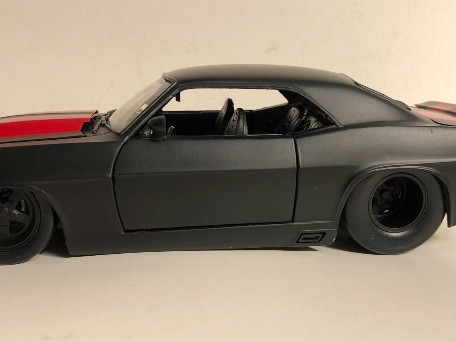 JADA BIGTIME BTM 1969 CHEVY CAMARO Z28 MATTE BLACK W/ RED 1:24 NEW NO BOX