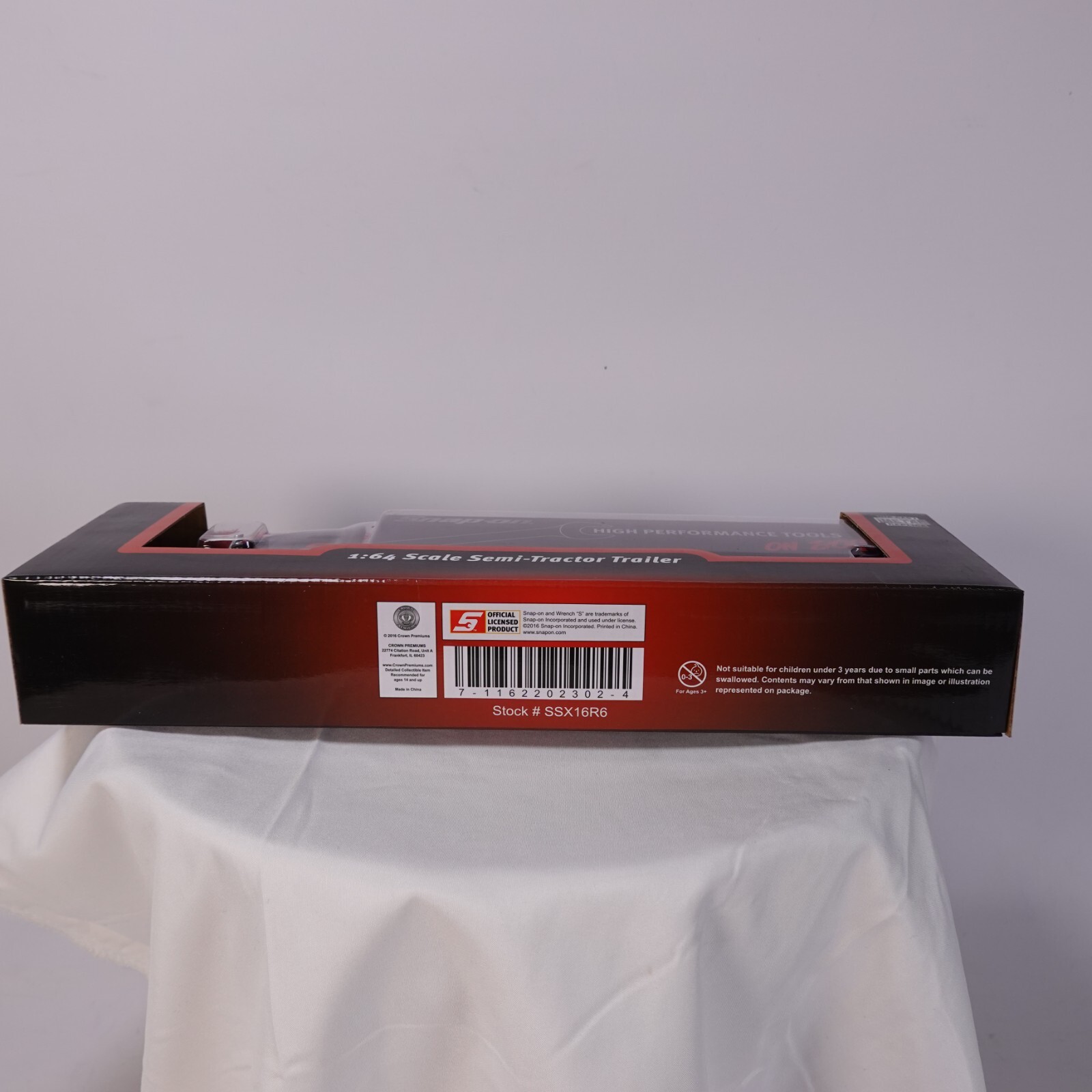 Snap On Semi Truck Die Cast 1:64 Scale New in Box Metal Replica SSX16R6