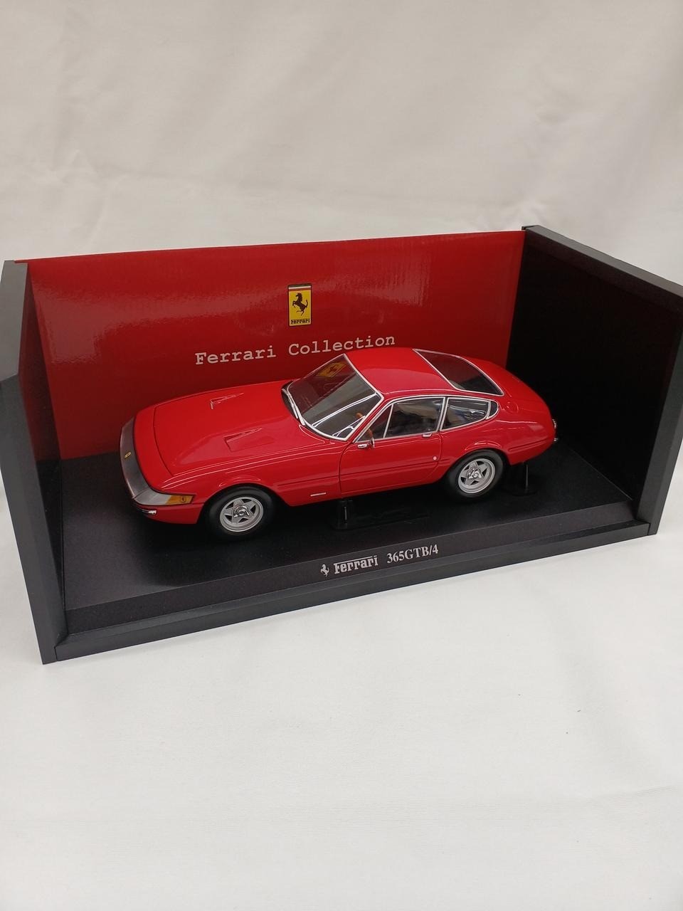 Kyosho Ferrari Collection 1/18 Diecast Model Car Display Used from Japan