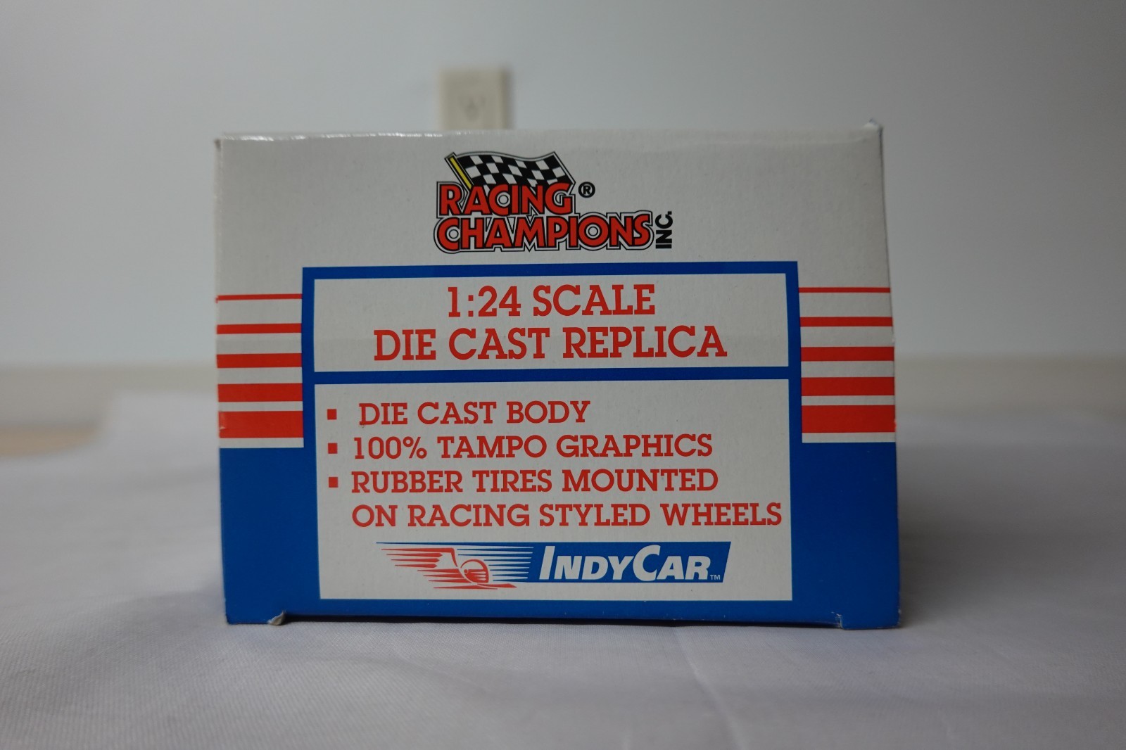 Racing Champions 5215S E Fittipaldi #2 Car IndyCar 1:24 Scale – Paint Issue