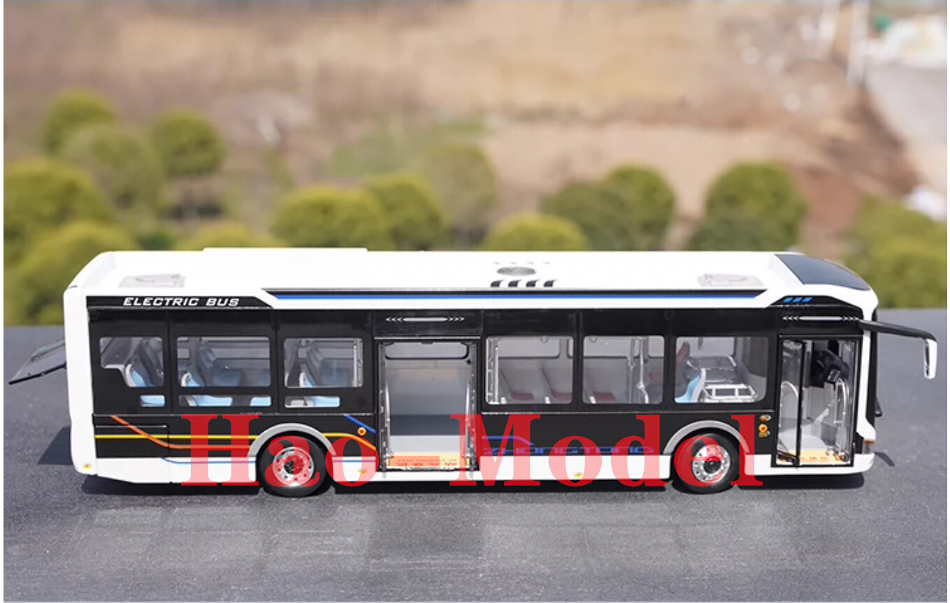 1:42 Zhongtong LCK6126EVGRA1 Bus Model Alloy Diecast Hobby Toys Collection White