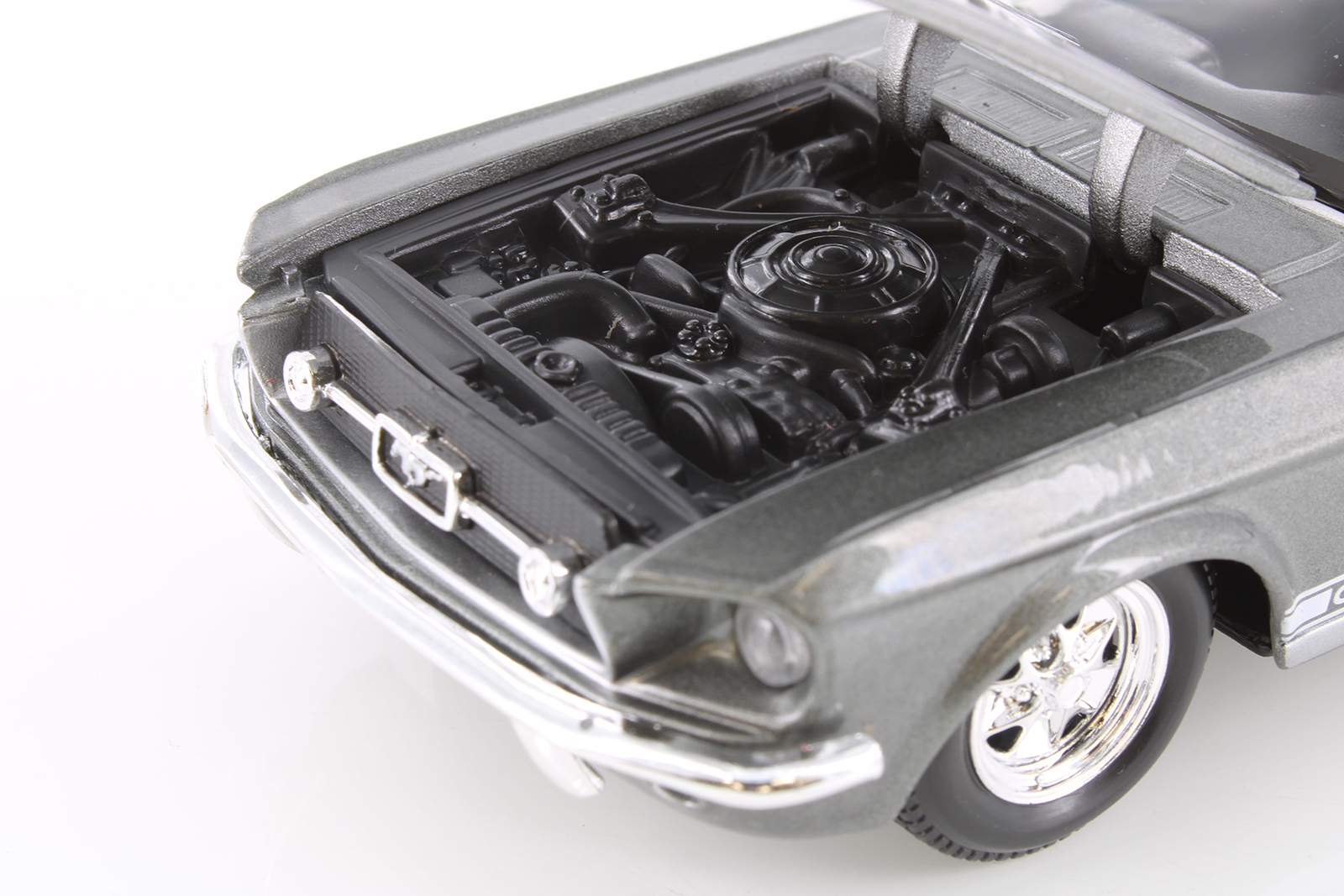 1967 FORD MUSTANG GT-500 HARD TOP 1/24 DIECAST CAR SHOWCASTS 37260