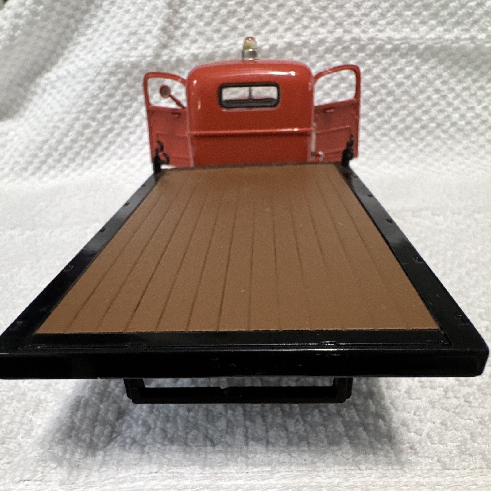 1941 Chevrolet AJAX Tow Truck Diecast Red/Black/Brown Opening Hood & Doors